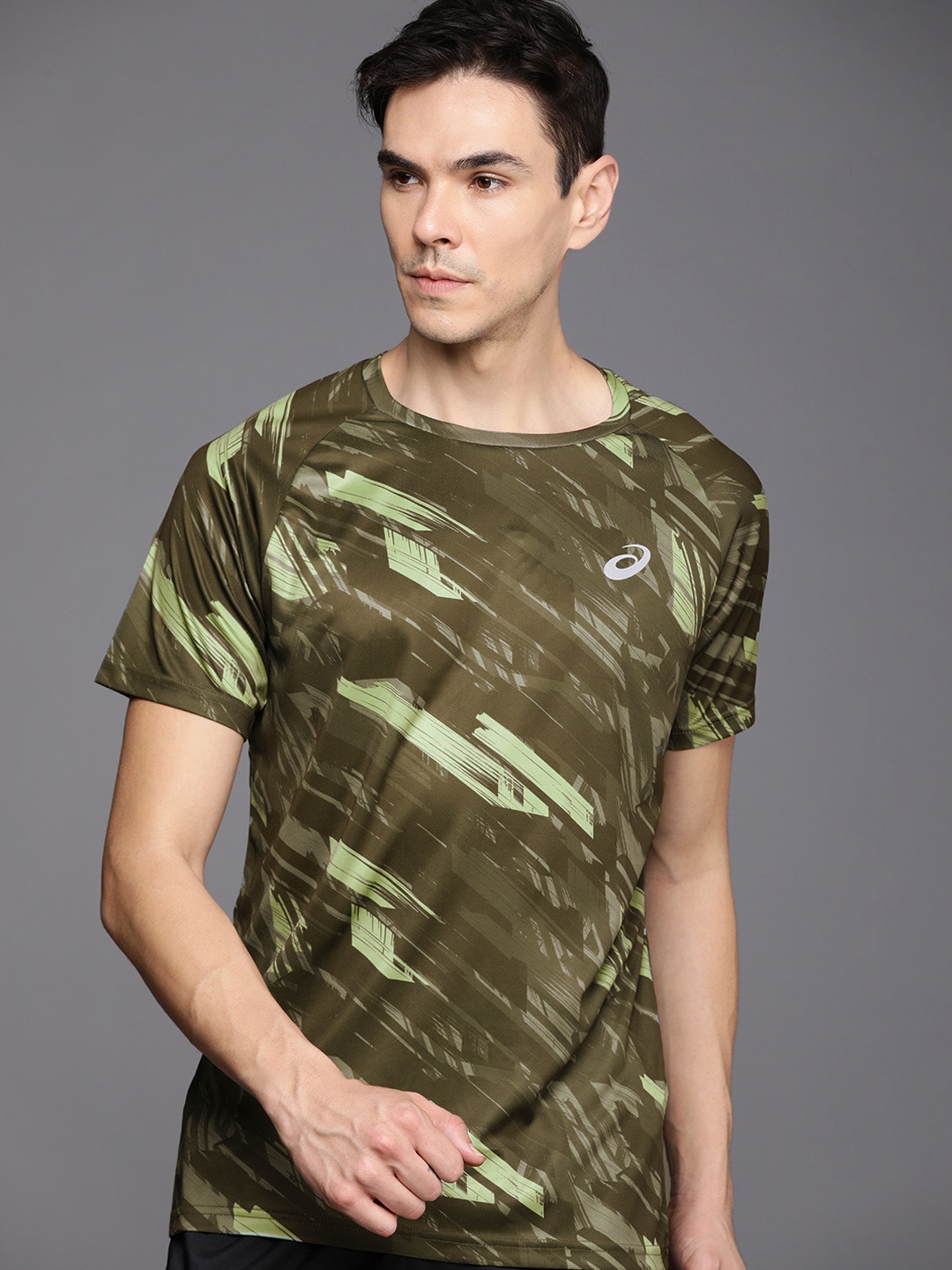 

ASICS Men Olive Green Camouflage Printed Running T-shirt