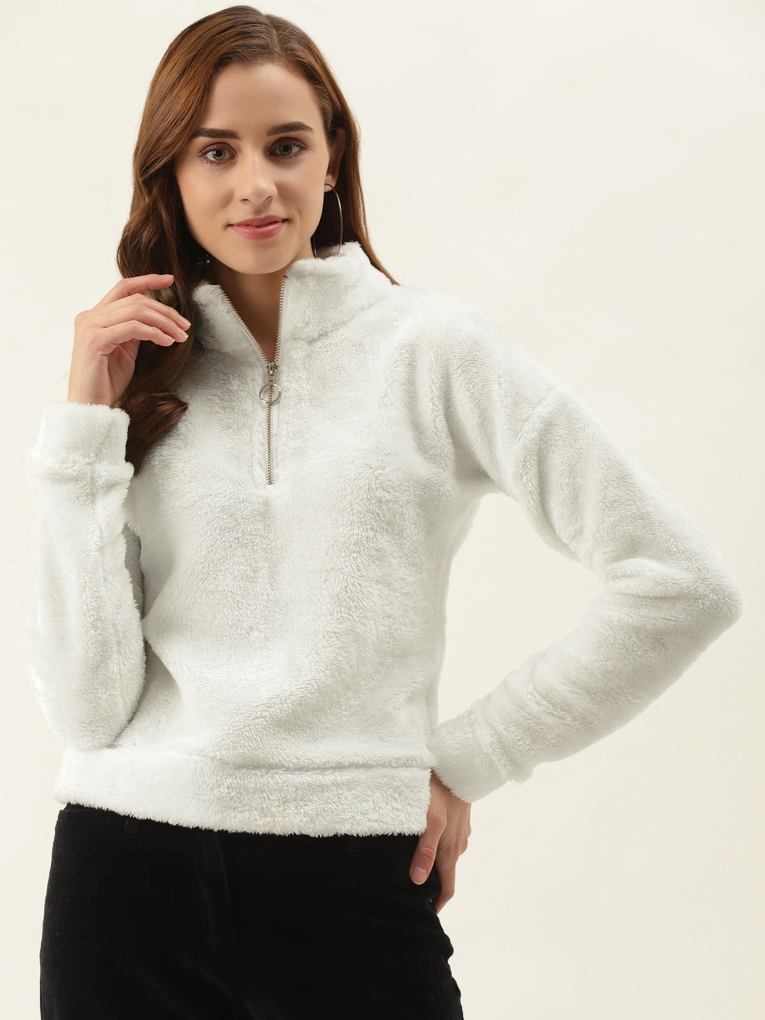 

Duke Women White Solid Fuzzy Sweatshirt