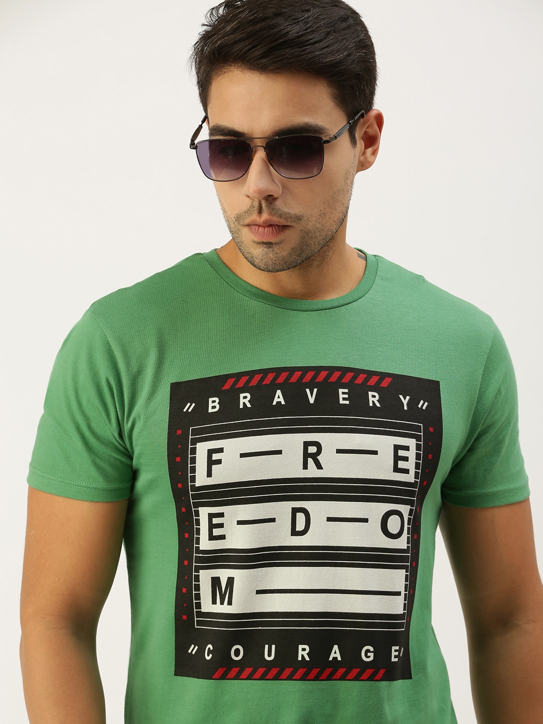 

Peter England Men Green Typography Print Pure Cotton Slim Fit Pure Cotton T-shirt