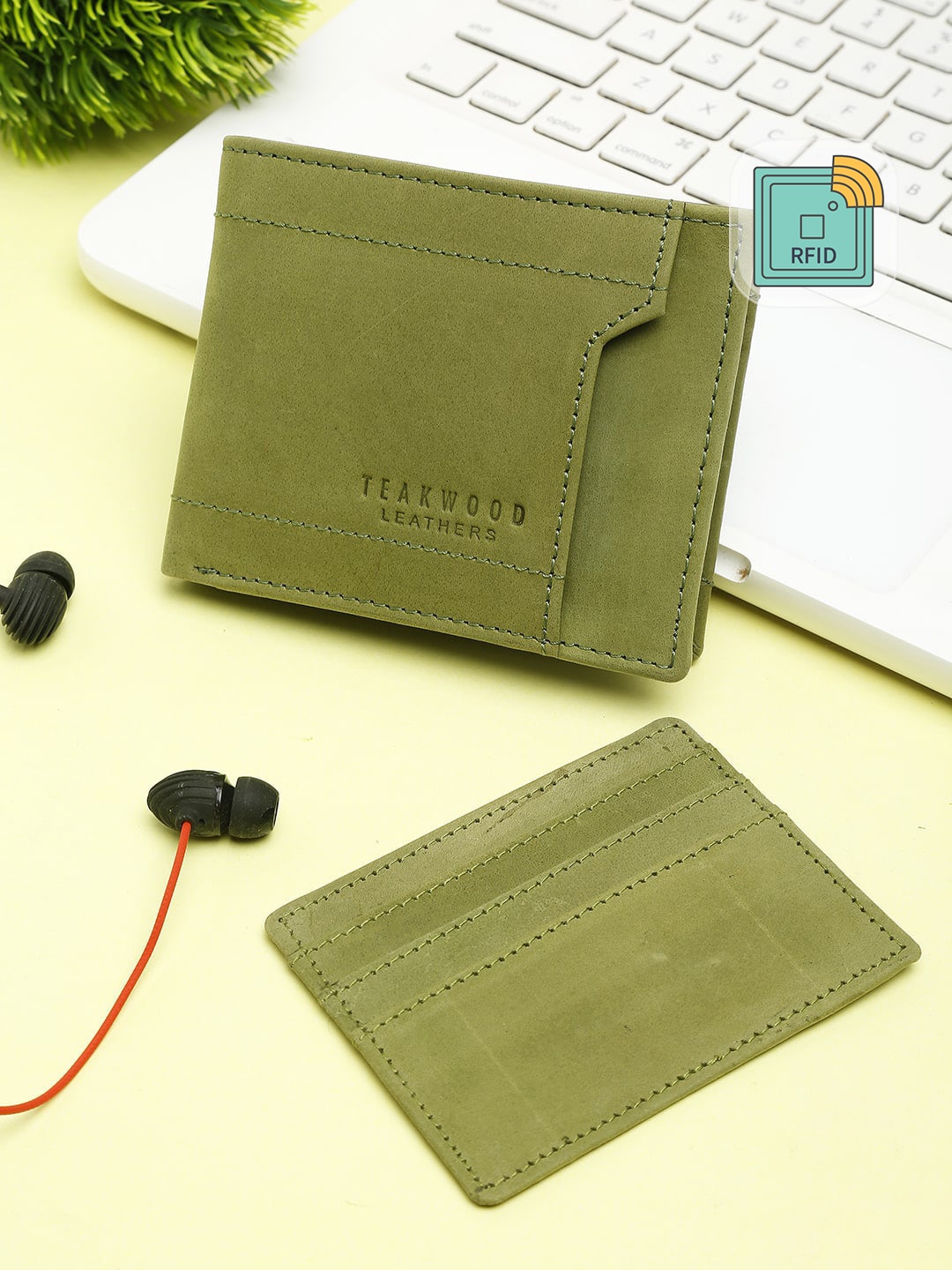 

Teakwood Leathers Men Olive Green Solid Leather Two Fold Wallet