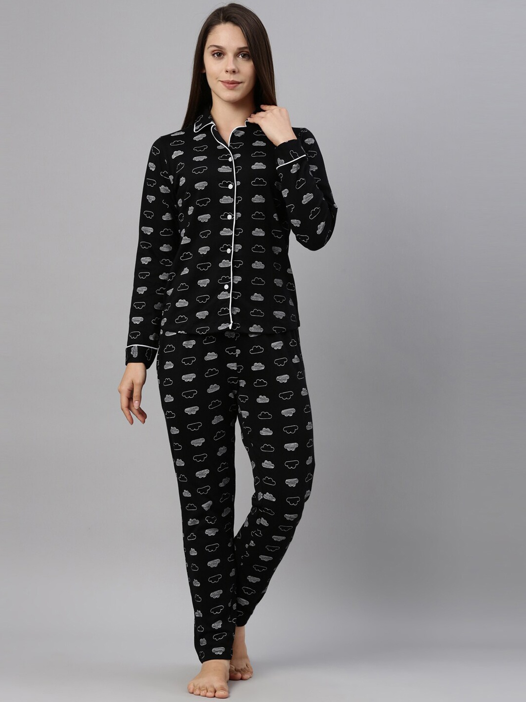 

Curare Women Black & White Printed Night suit