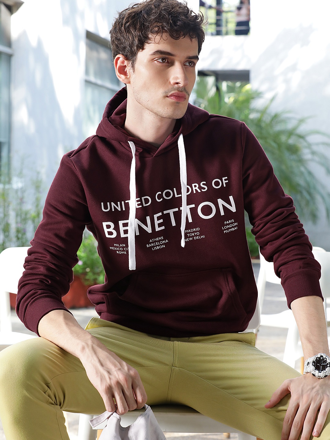 

United Colors of Benetton Men Maroon Printed Hooded Sweatshirt