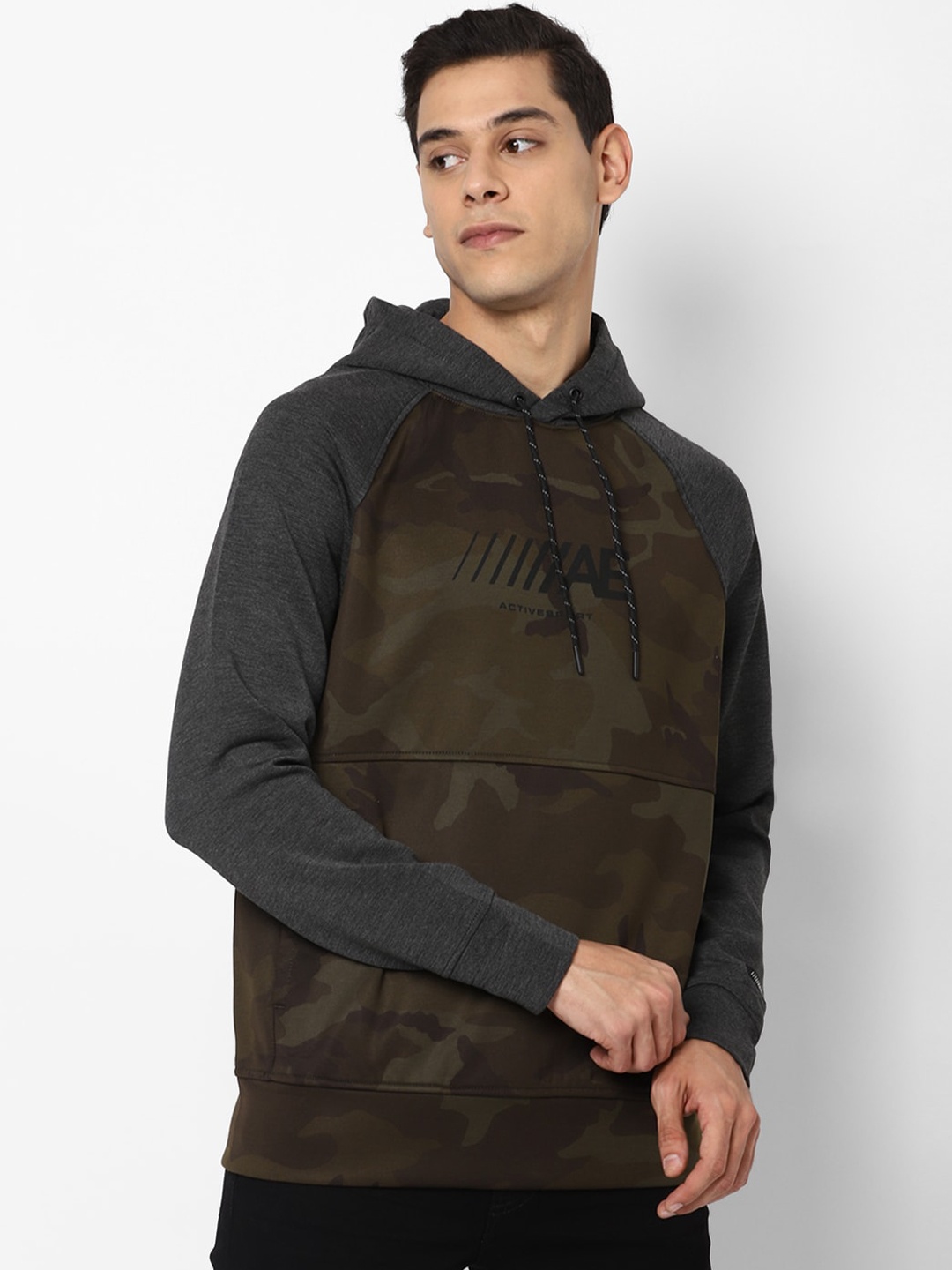 

AMERICAN EAGLE OUTFITTERS Men Olive Green & Grey Printed Hooded Pullover Sweatshirt