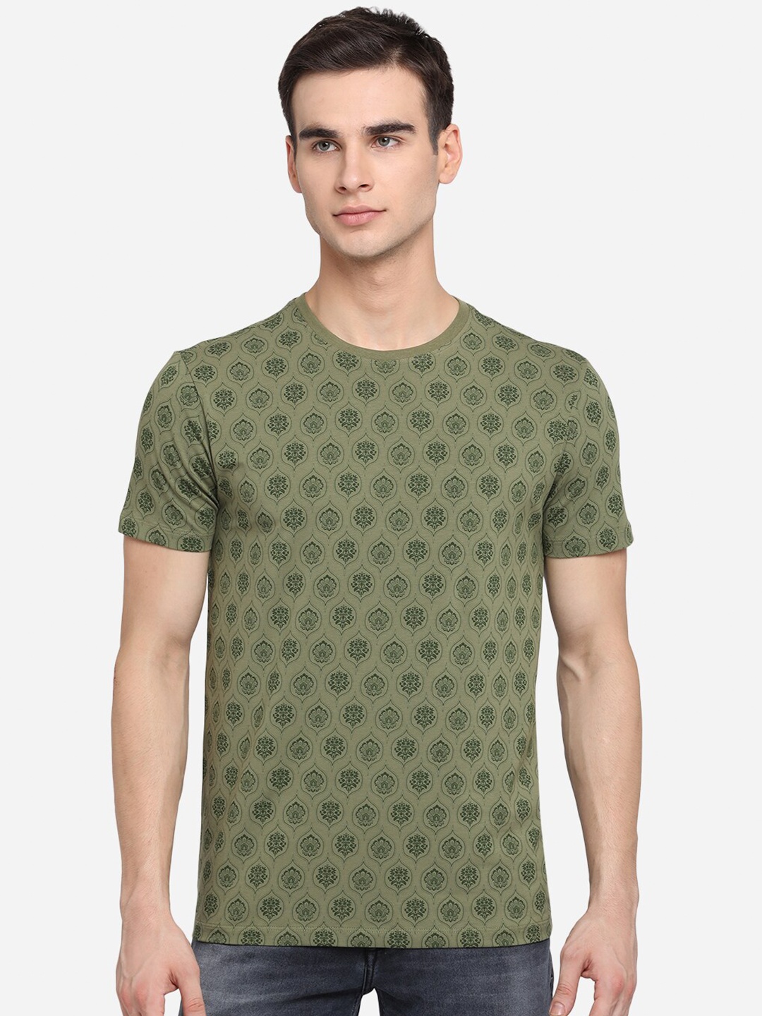 

JADE BLUE Men Olive Green Floral Printed Pure Cotton Slim Fit Pure Cotton T-shirt