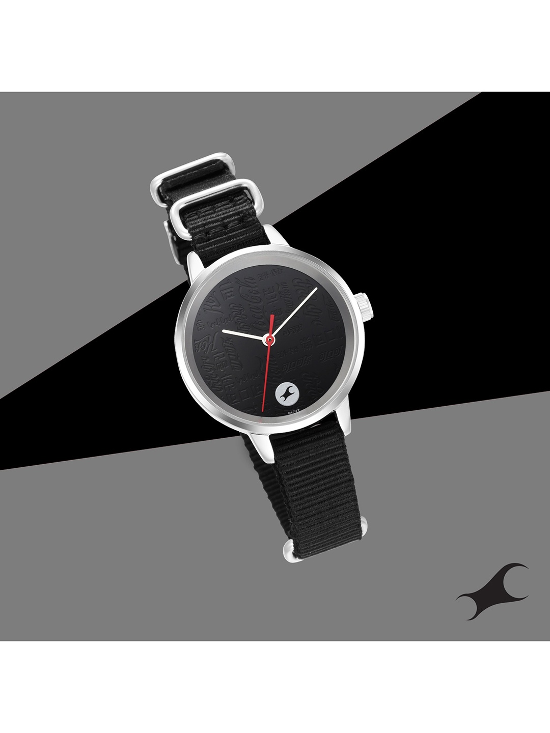 

Fastrack Women Black Brass Dial & Black Strap Analogue Watch 6256SP02