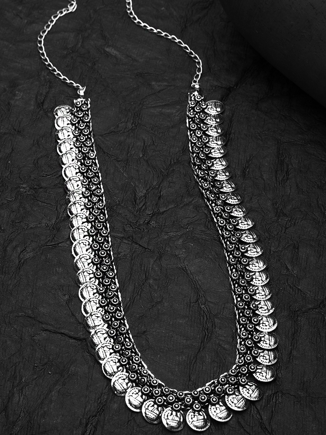 

Yellow Chimes Women Silver-Toned & Black Brass Silver-Plated Oxidised Necklace