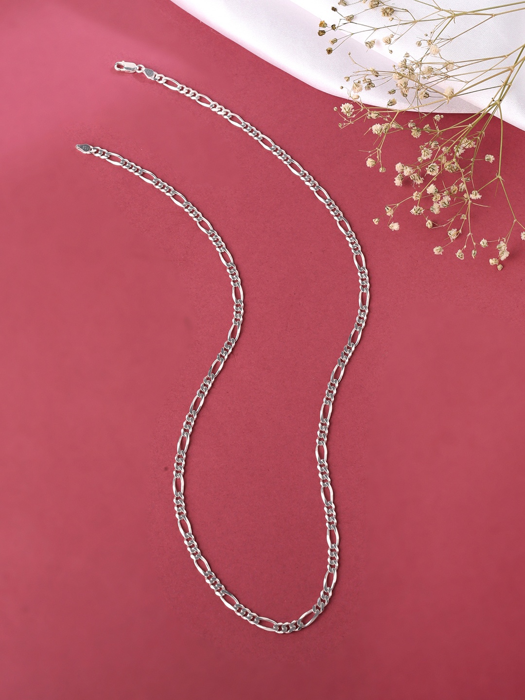 

Yellow Chimes Men Silver Pattern Neck Chain