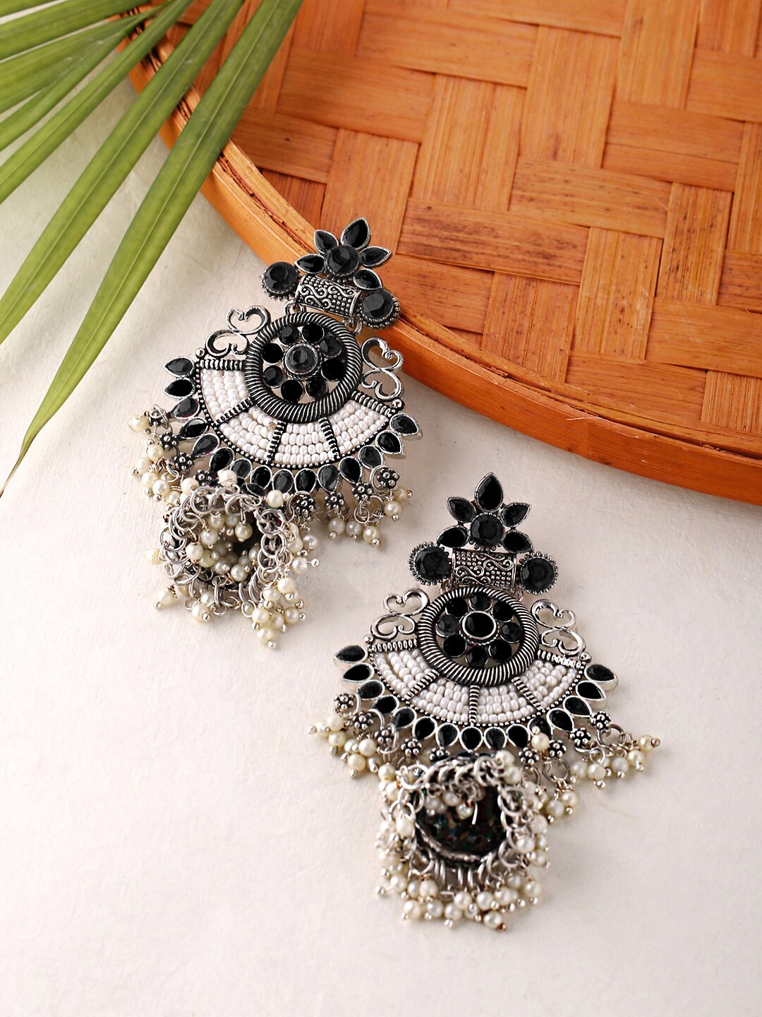 

Yellow Chimes Woman Silver-Plated & Crescent Shaped Jhumkas Earring, Black