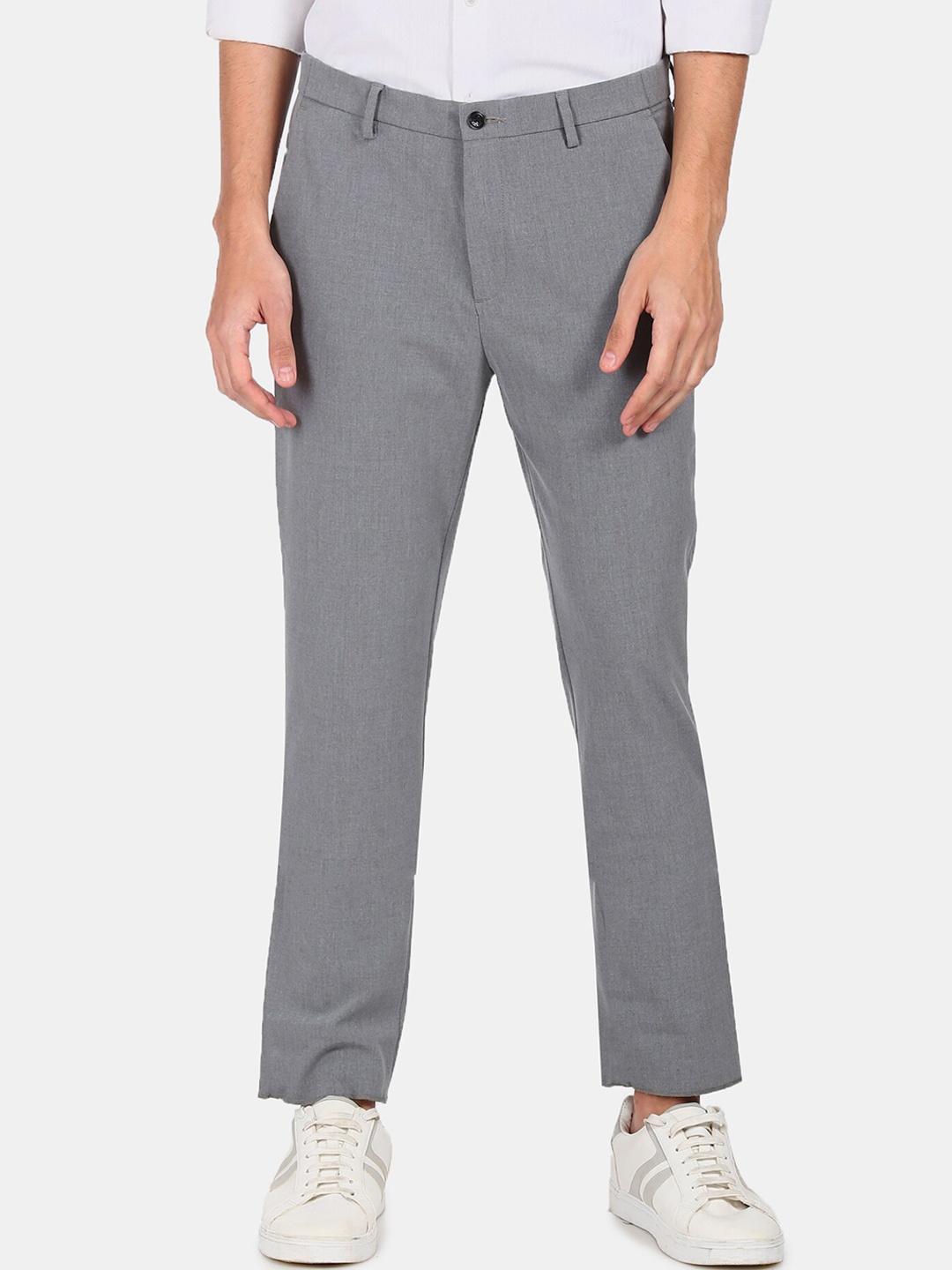 

Arrow New York Men Grey Textured Trousers