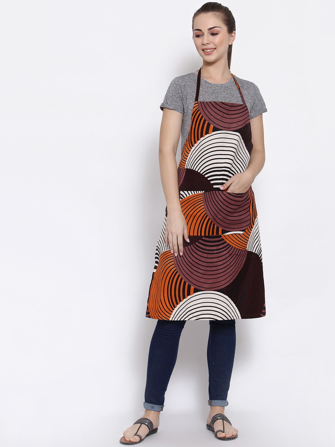 

Arrabi White & Orange Geometric Printed Apron
