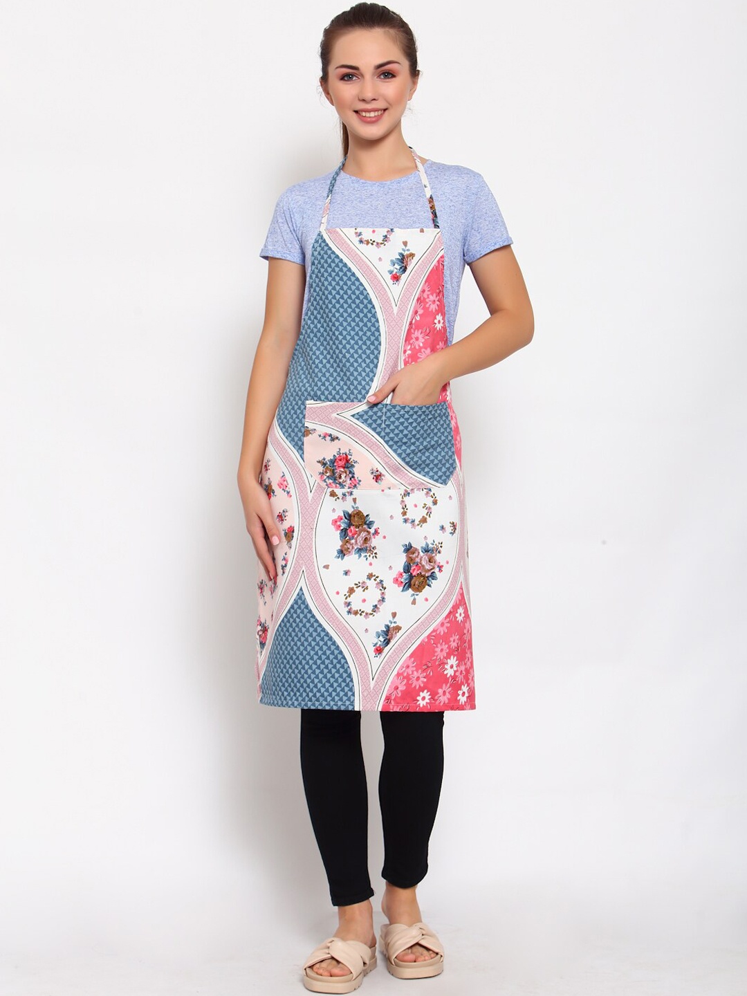 

Arrabi Blue & White Floral Printed Apron