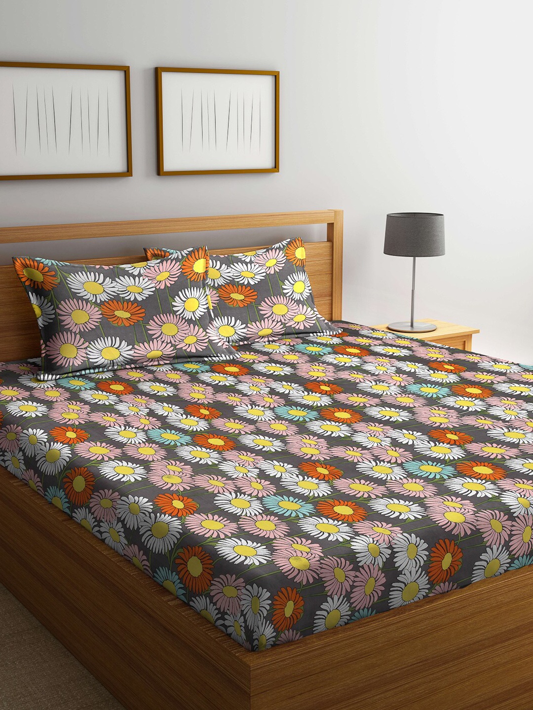 

Arrabi Grey & Pink Floral 300 TC King Bedsheet with 2 Pillow Covers