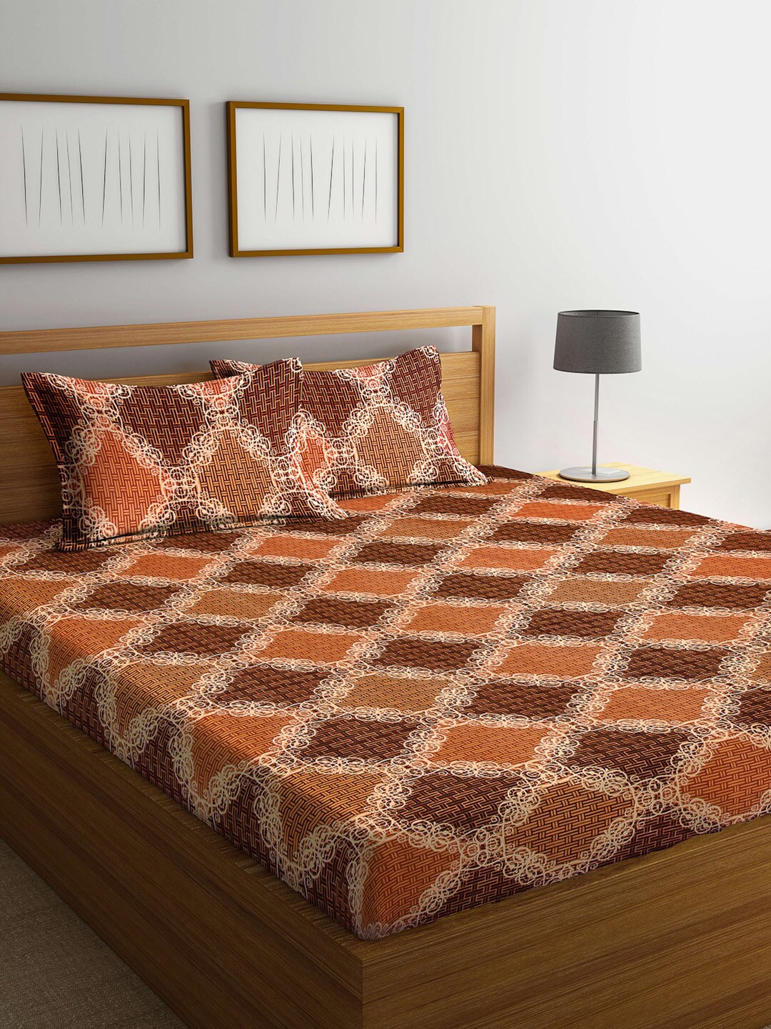 

Arrabi Brown & Rust Geometric 300 TC King Bedsheet with 2 Pillow Covers