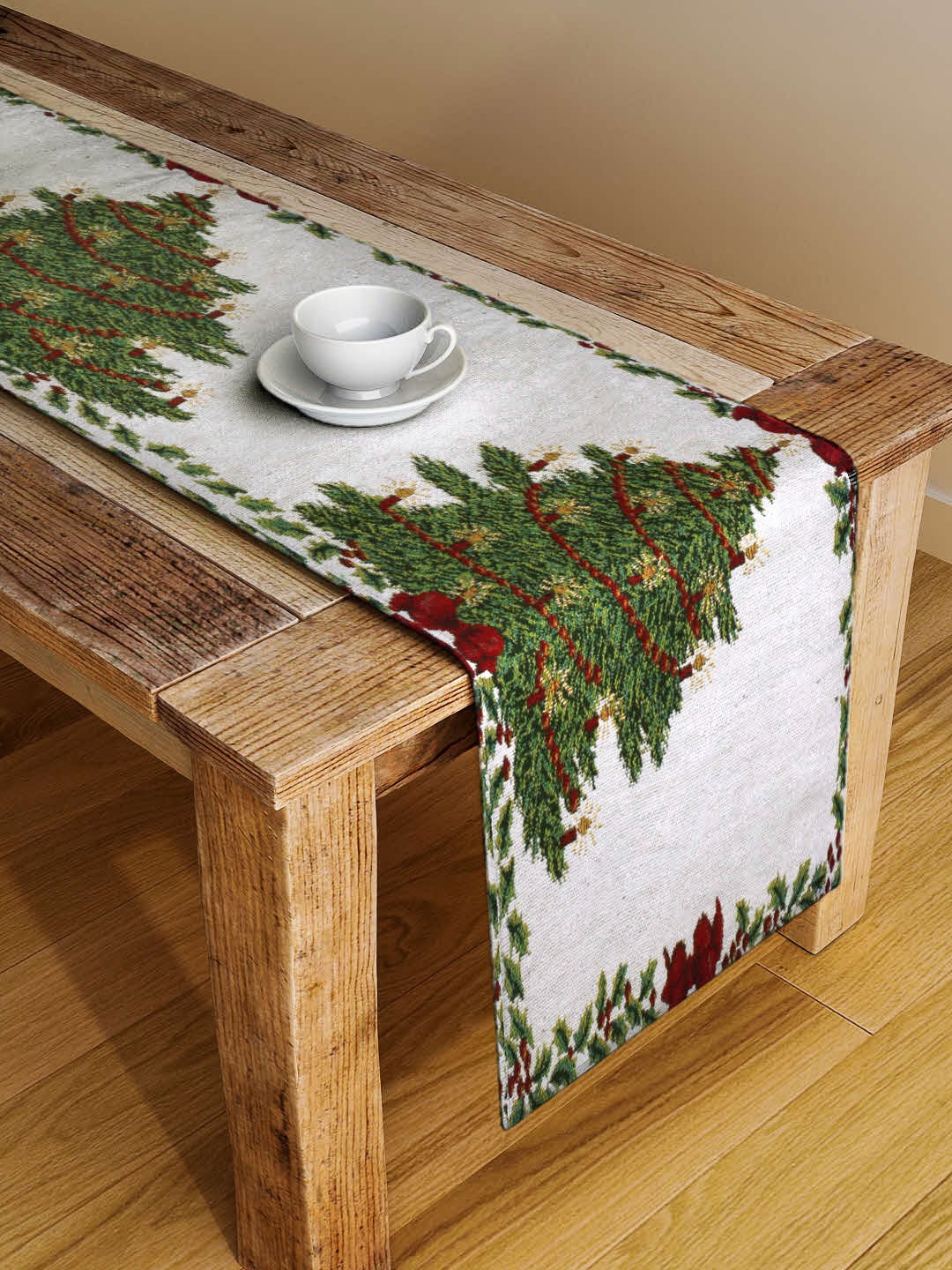 

Arrabi Green & White Printed 4-Seater Table Runner