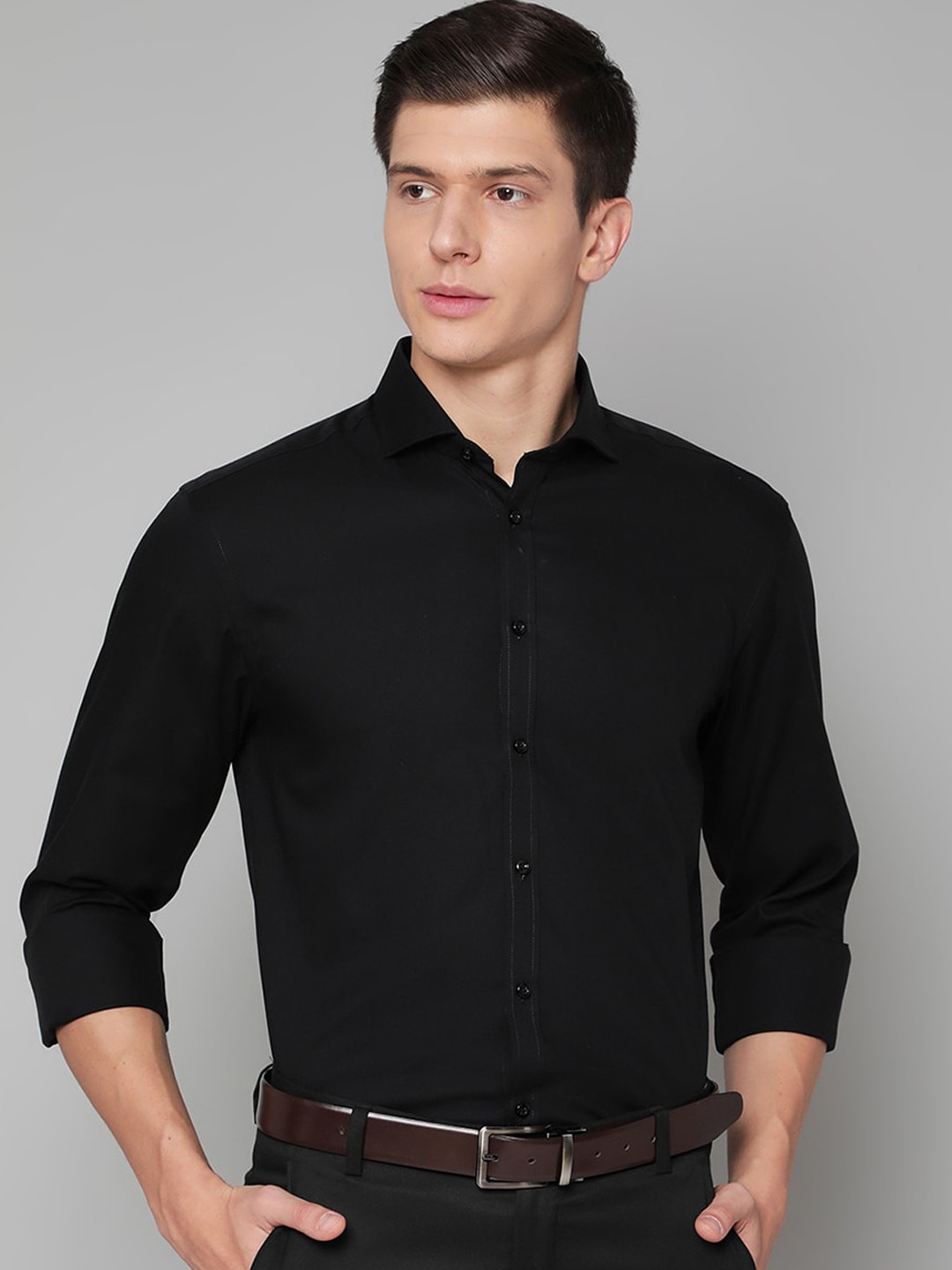 

Bruun & Stengade Men Black Pure Cotton Casual Shirt