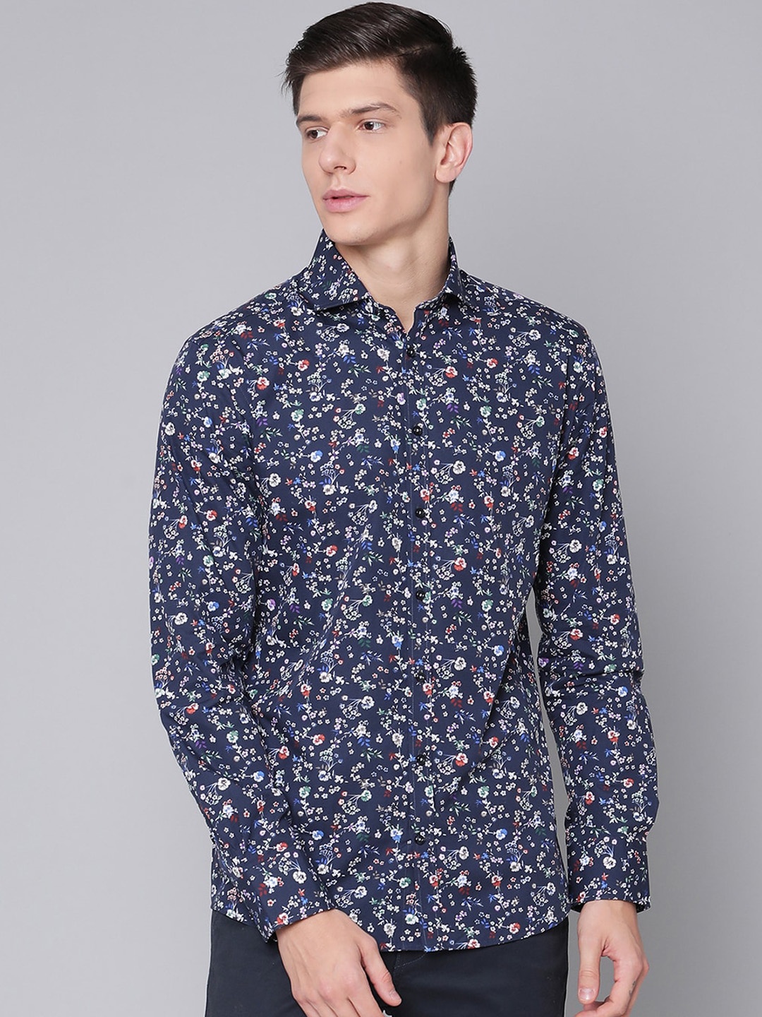 

Bruun & Stengade Men Navy Blue Slim Fit Floral Pure Cotton Printed Casual Shirt