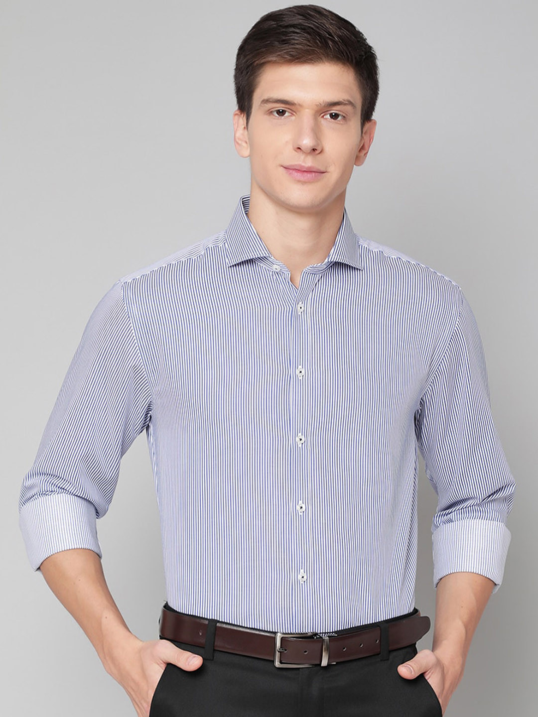 

Bruun & Stengade Men Blue Slim Fit Pure Cotton Striped Casual Shirt