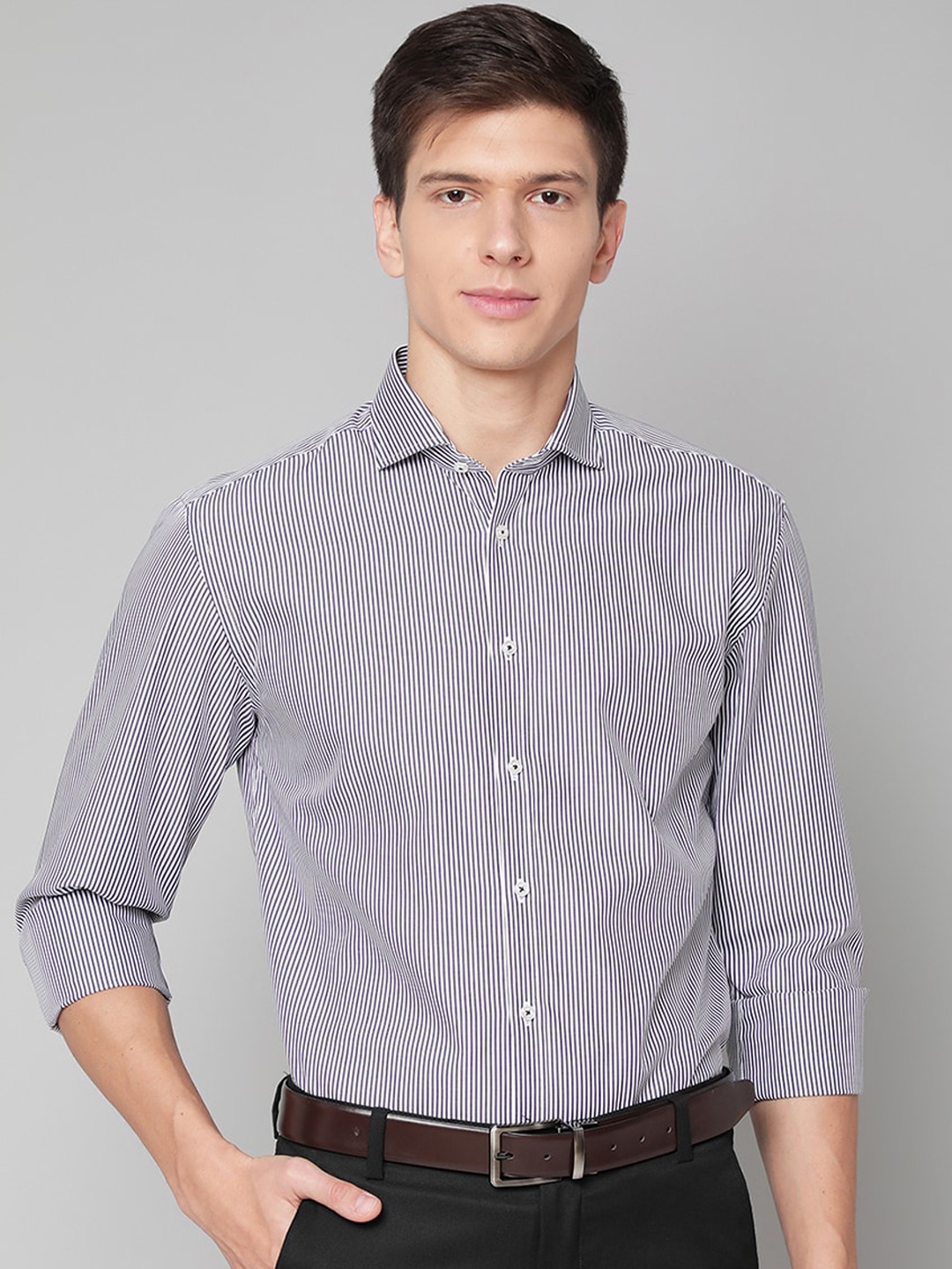 

Bruun & Stengade Men Purple Slim Fit Pure Cotton Striped Casual Shirt