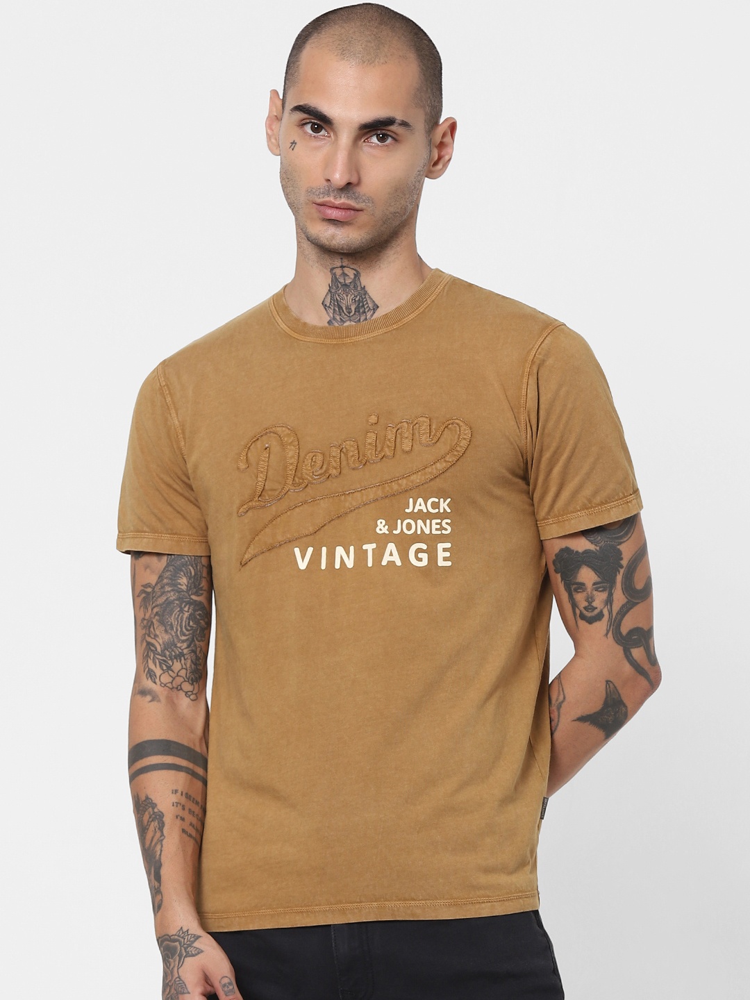 

Jack & Jones Men Brown Typography Printed Applique Casual T-Shirt