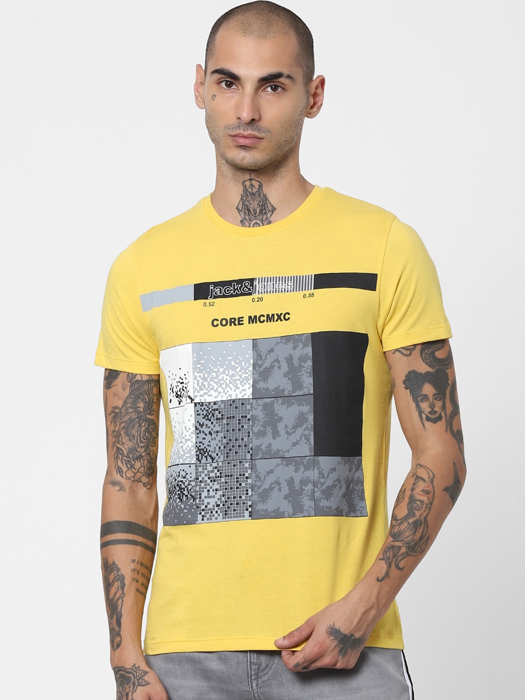 

Jack & Jones Men Yellow Geometric Printed Casual T-Shirt