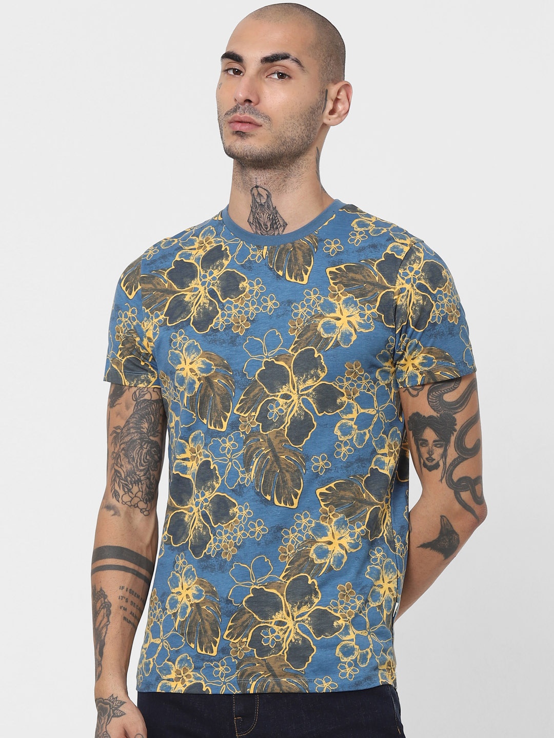 

Jack & Jones Men Blue Floral Printed Casual T-Shirt