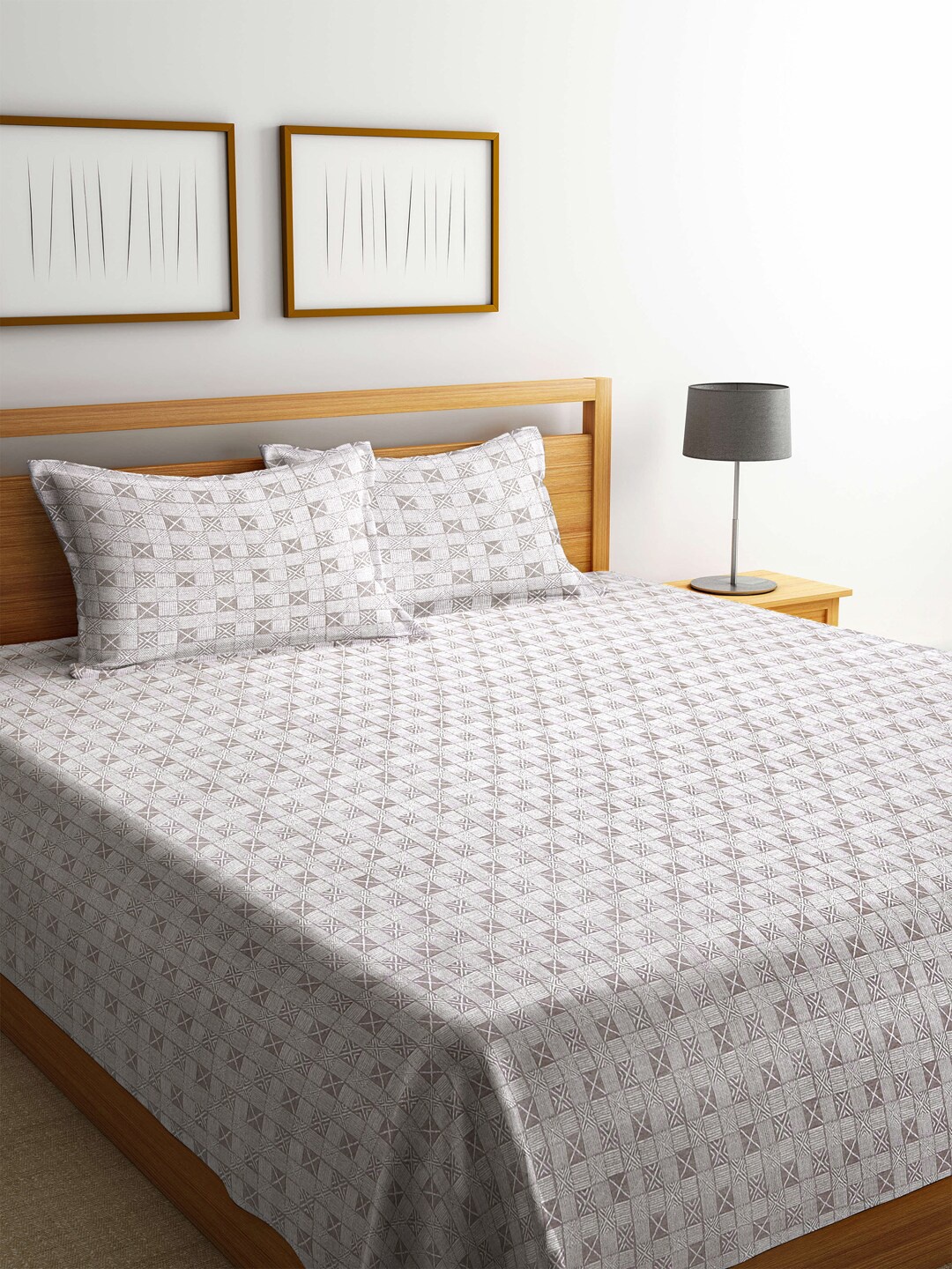 

Arrabi Brown Printed Handwoven Cotton Super King Size Bedcover With 2 Pillow Cover