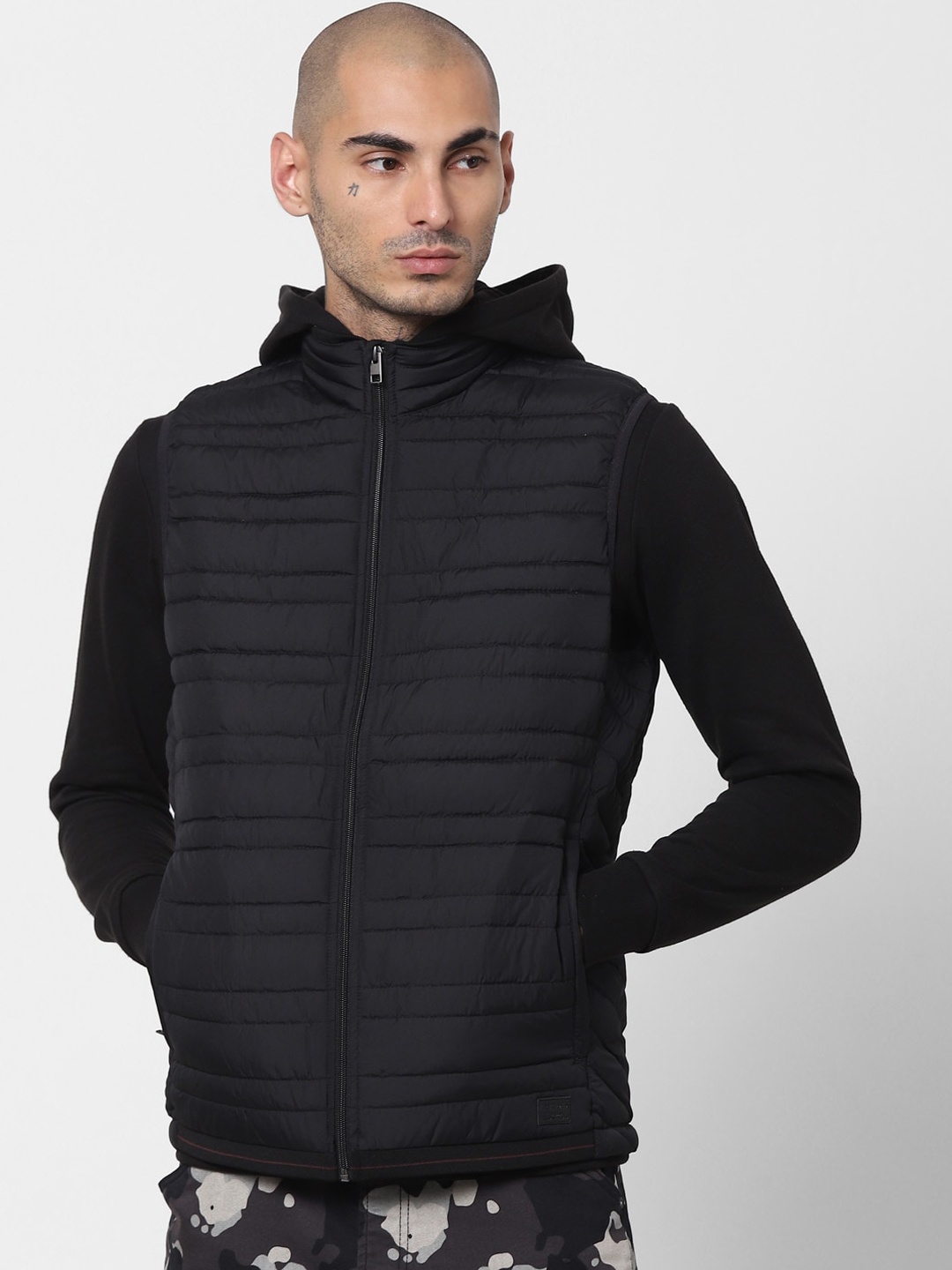 

Jack & Jones Men Black Solid Puffer Jacket