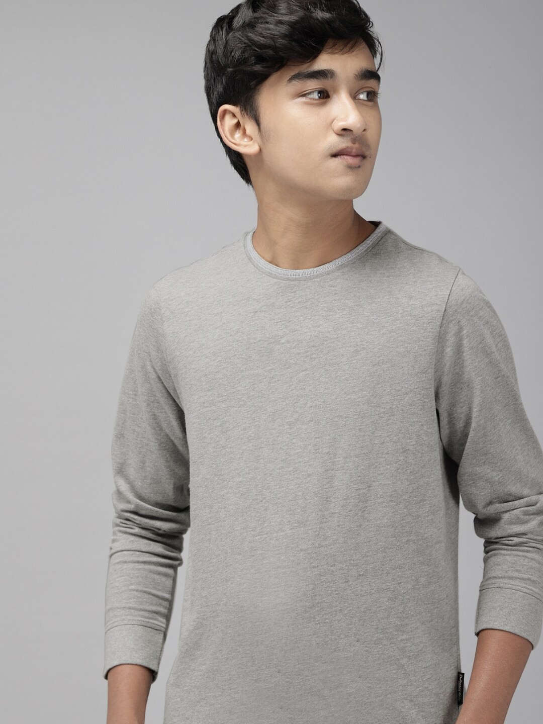 

UTH by Roadster Boys Grey Melange Solid T-shirt
