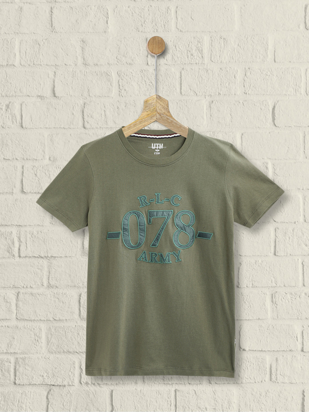 

UTH by Roadster Boys Olive Green Cotton Typography Applique T-shirt