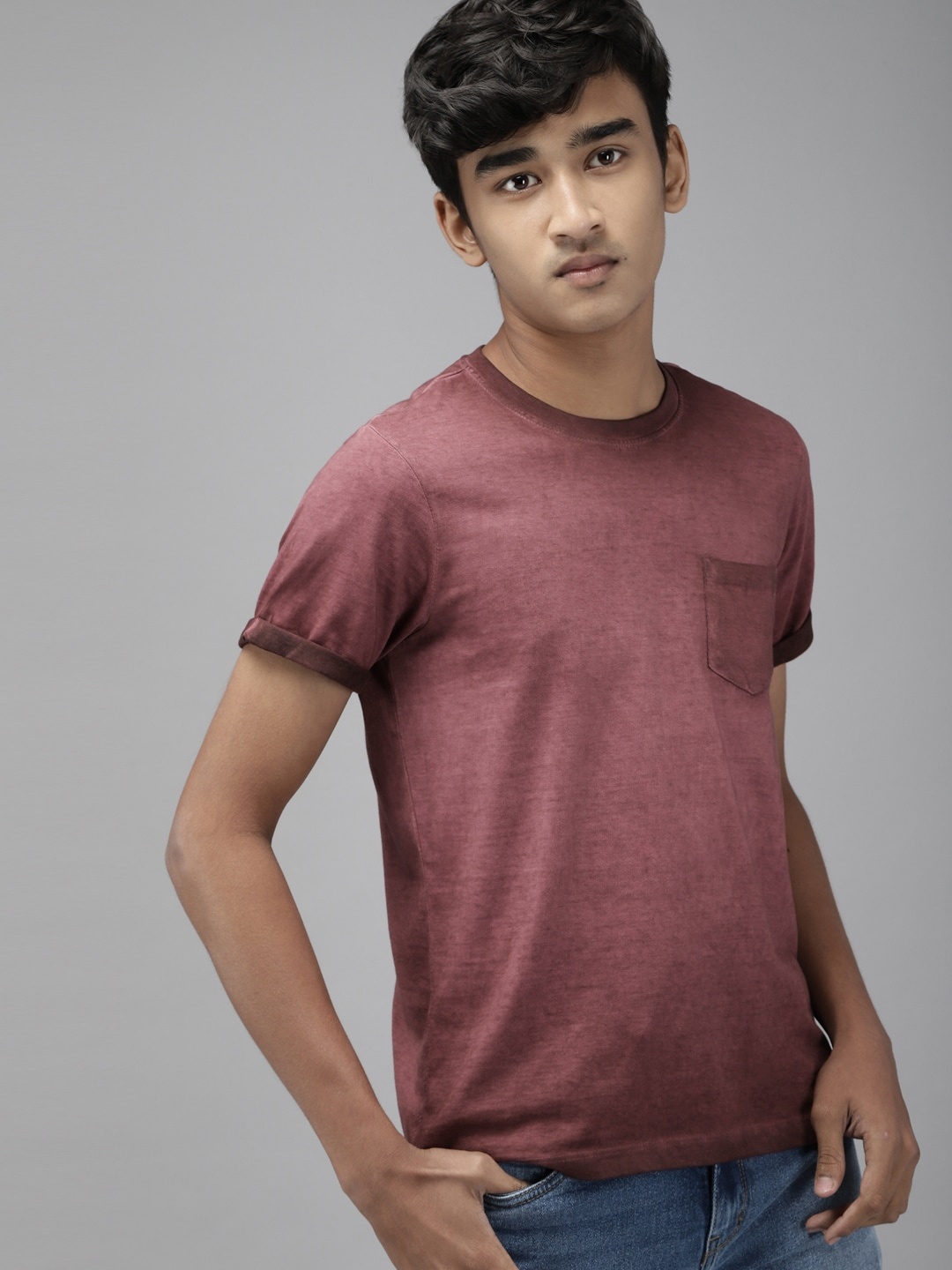 

UTH by Roadster Boys Burgundy Solid Pure Cotton T-shirt