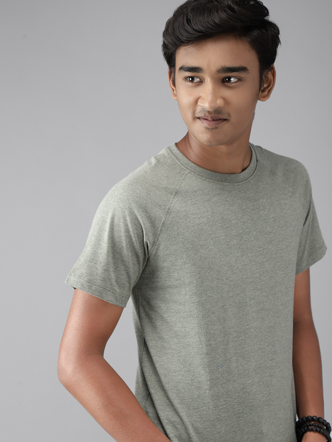 

UTH by Roadster Boys Olive Green Melange Effect T-shirt