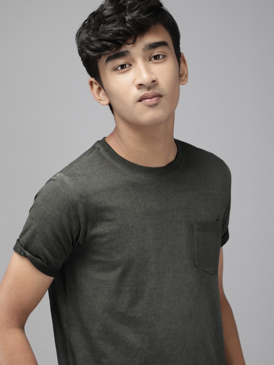 

UTH by Roadster Boys Black Washed Round Neck Pure Cotton T-shirt