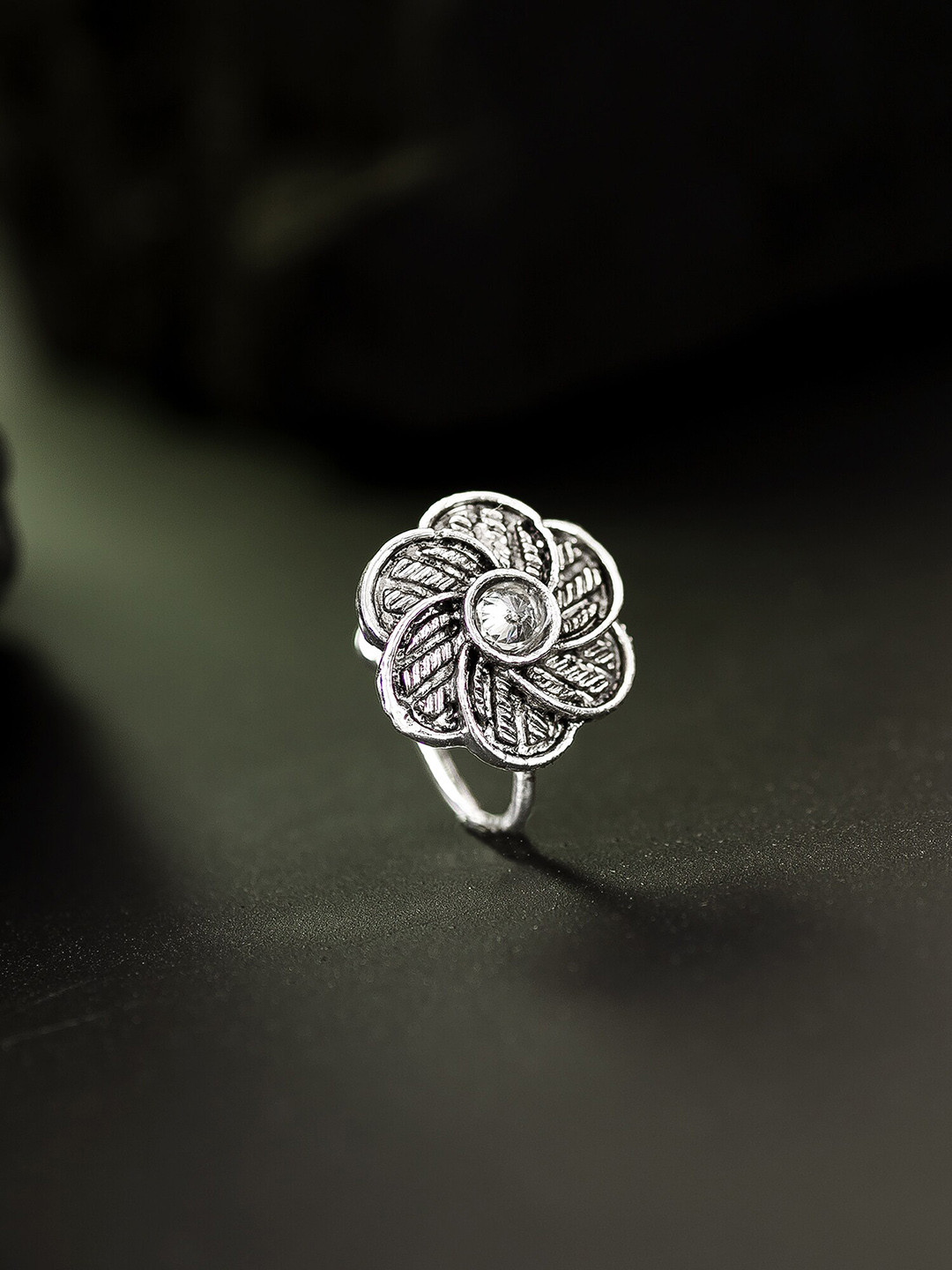 

aadita Silver-Plated & White American Diamond Studded Stud Nosepin
