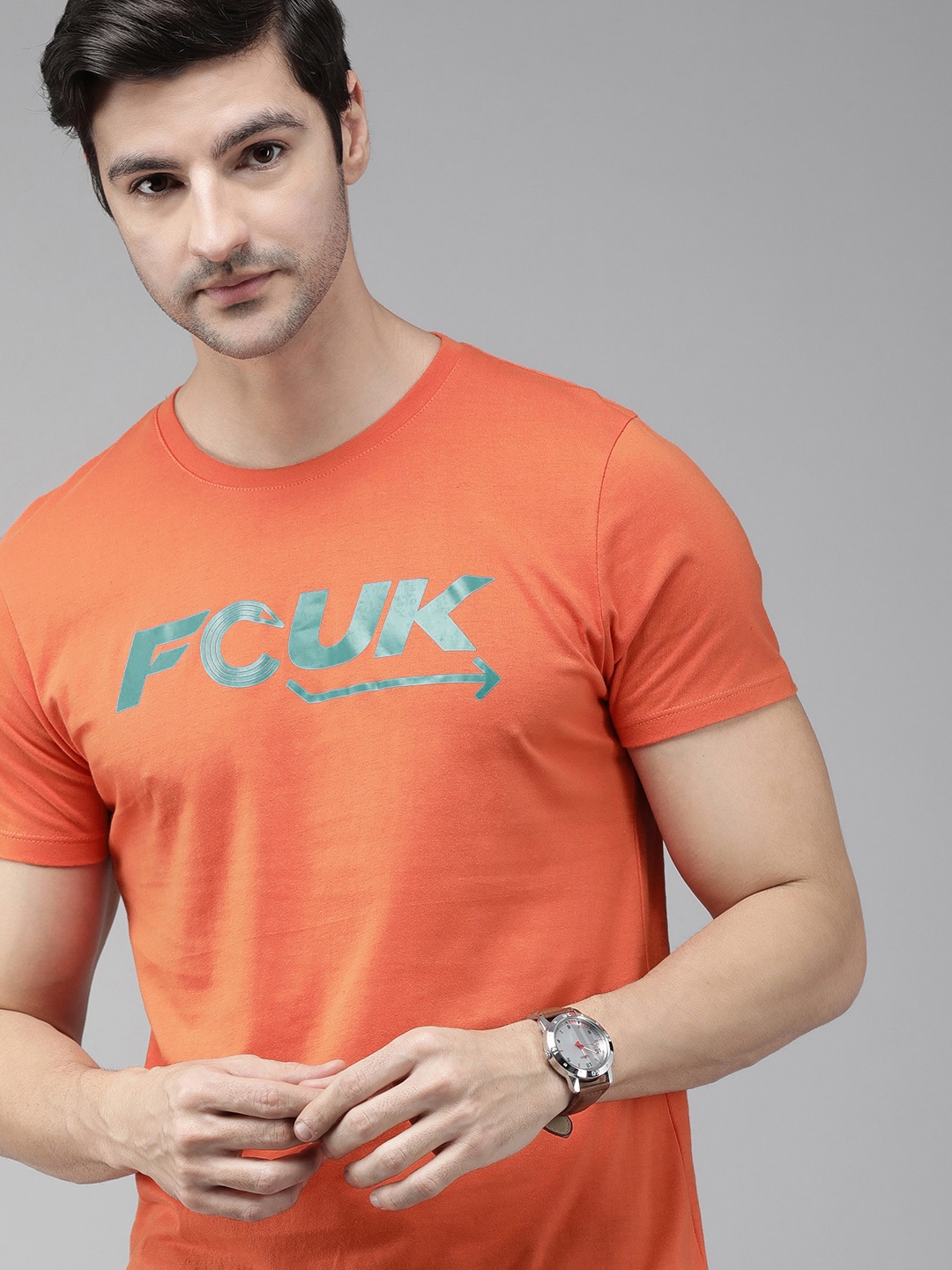 

French Connection Men Orange Typography Printed Pure Cotton Slim Fit T-shirt