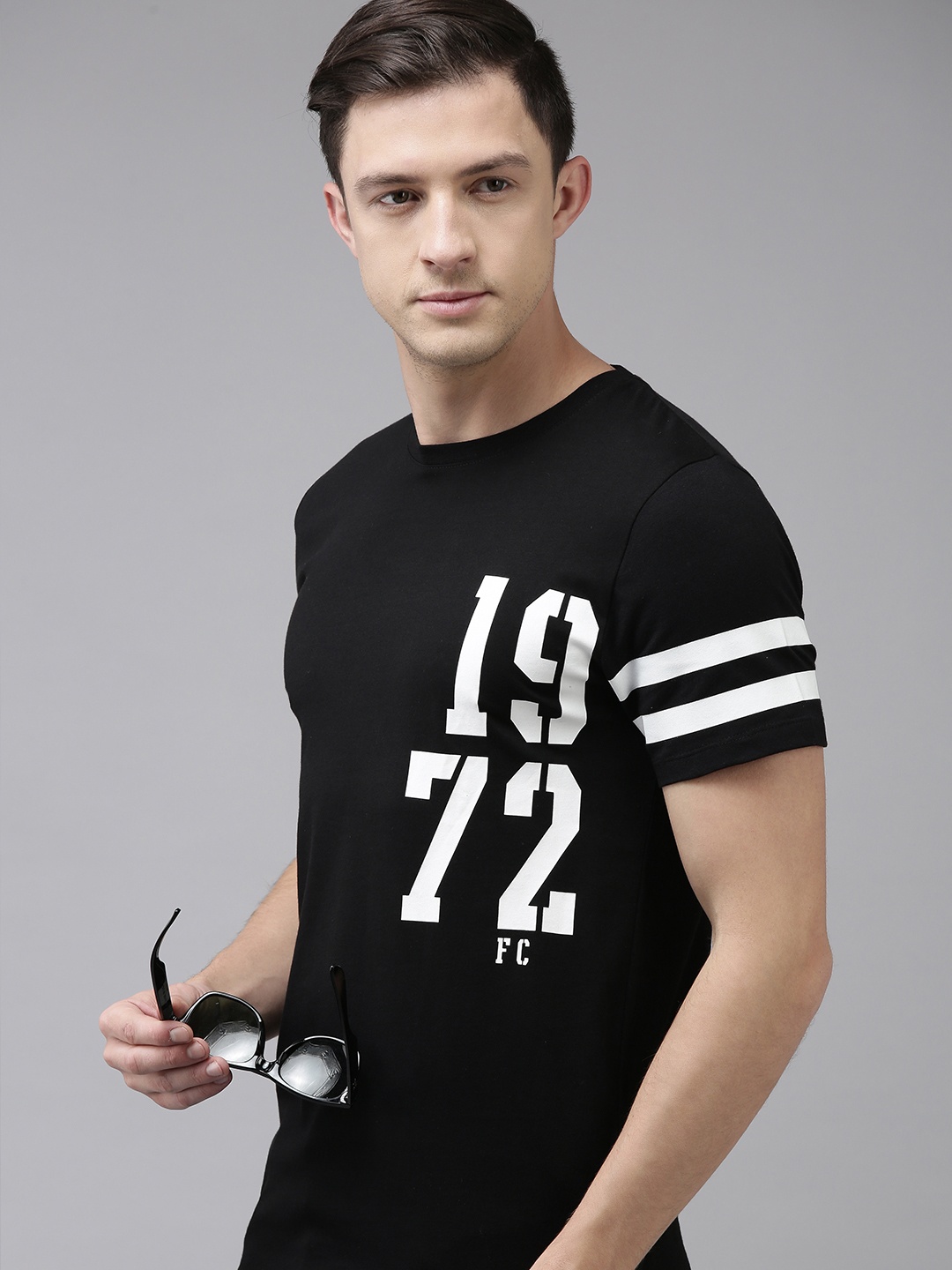 

French Connection Men Black Typography Printed Slim Fit Pure Cotton T-shirt