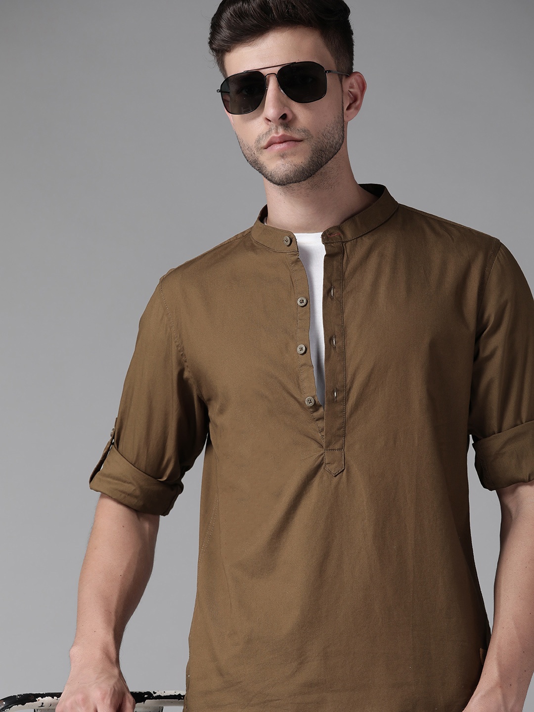 

Roadster Men olive Brown Solid Pure Cotton Casual Shirt