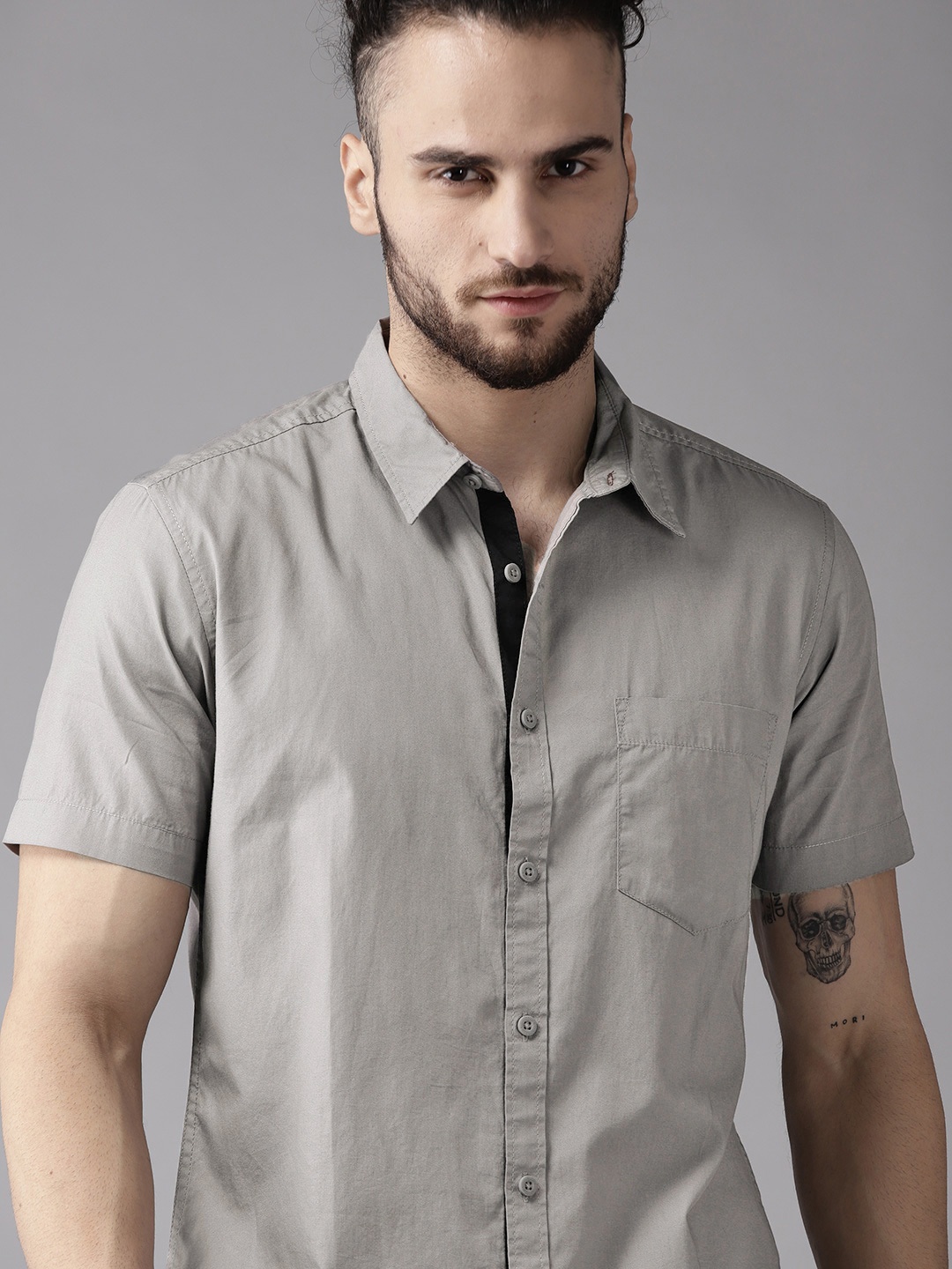 

Roadster Men Grey Solid Sustainable Casual Shirt