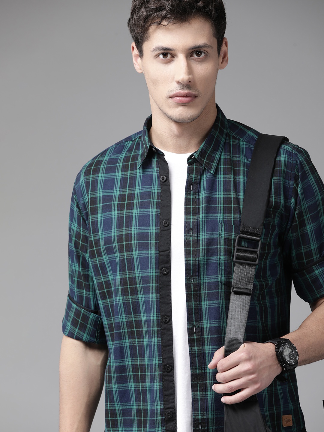 

Roadster Men Navy Blue Tartan Checks Casual Shirt