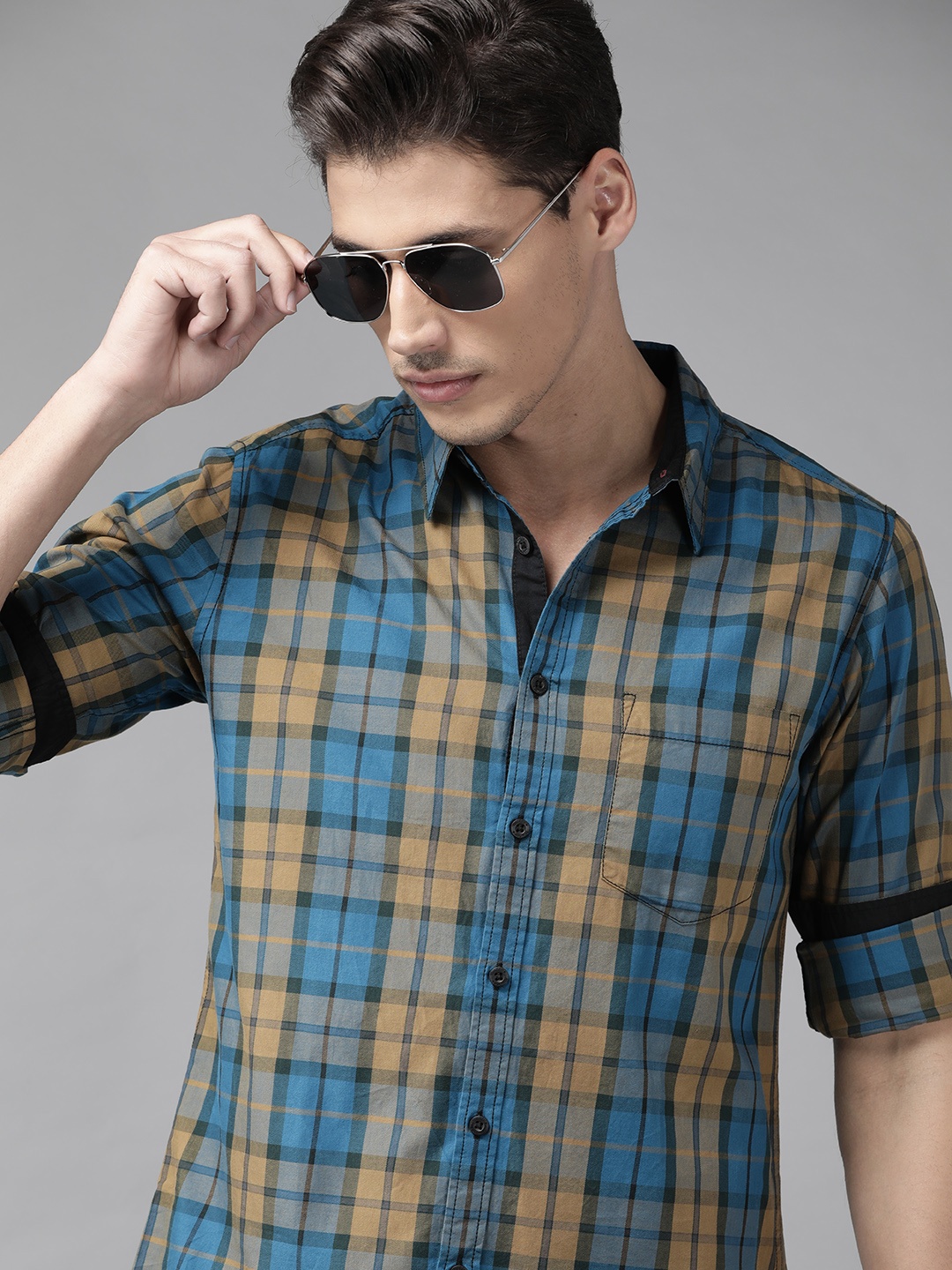 

Roadster Men Blue & Khaki Tartan Checked Pure Cotton Shirt