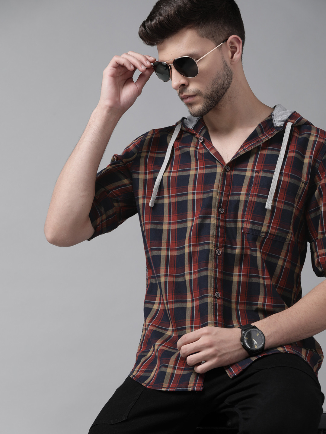 

Roadster Men Navy Blue & Maroon Checked Pure Cotton Casual Shirt