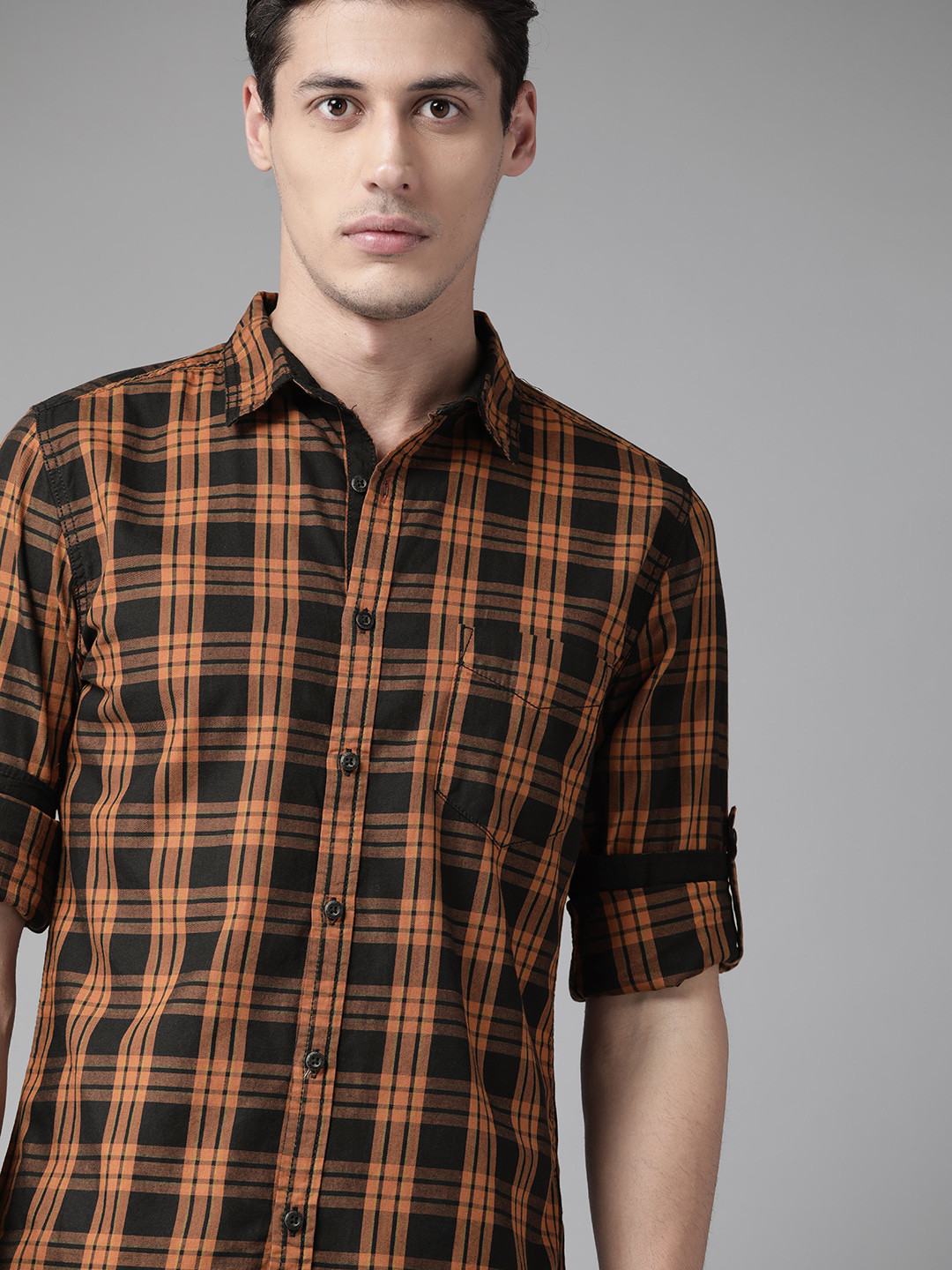 

Roadster Men Orange & Black Pure Cotton Tartan Checks Checked Casual Shirt