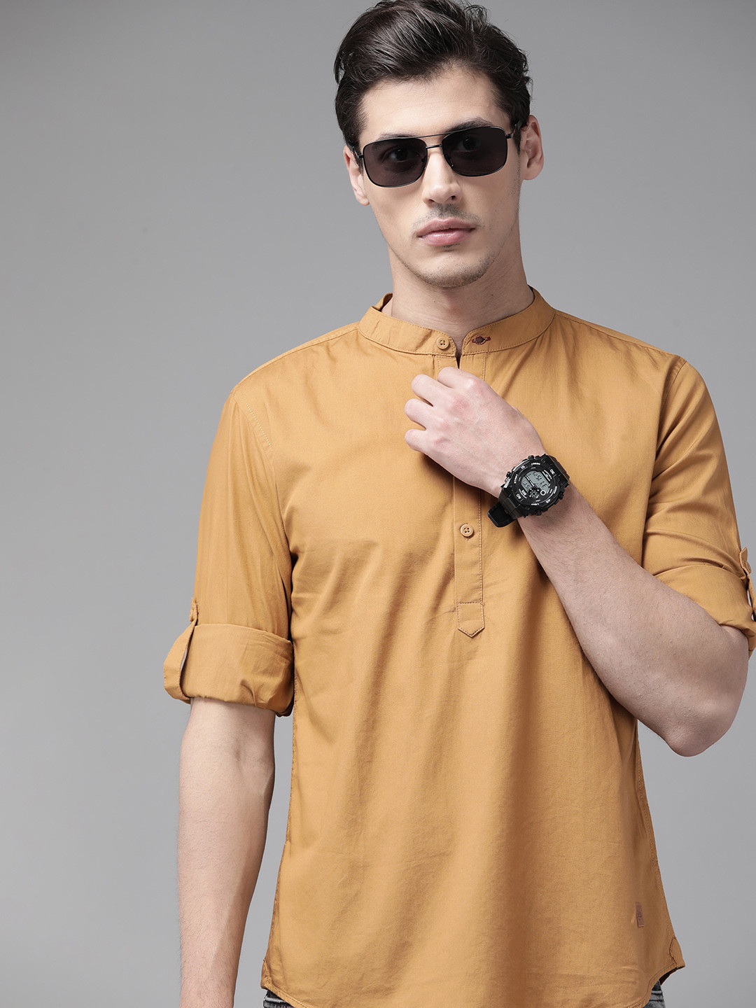

Roadster Men Mustard Brown Solid Pure Cotton Casual Shirt