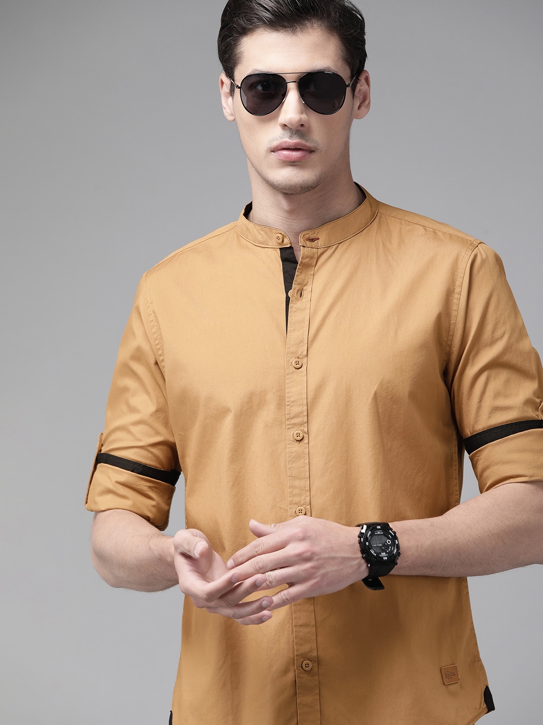 

Roadster Men Mustard Brown Solid Pure Cotton Casual Shirt