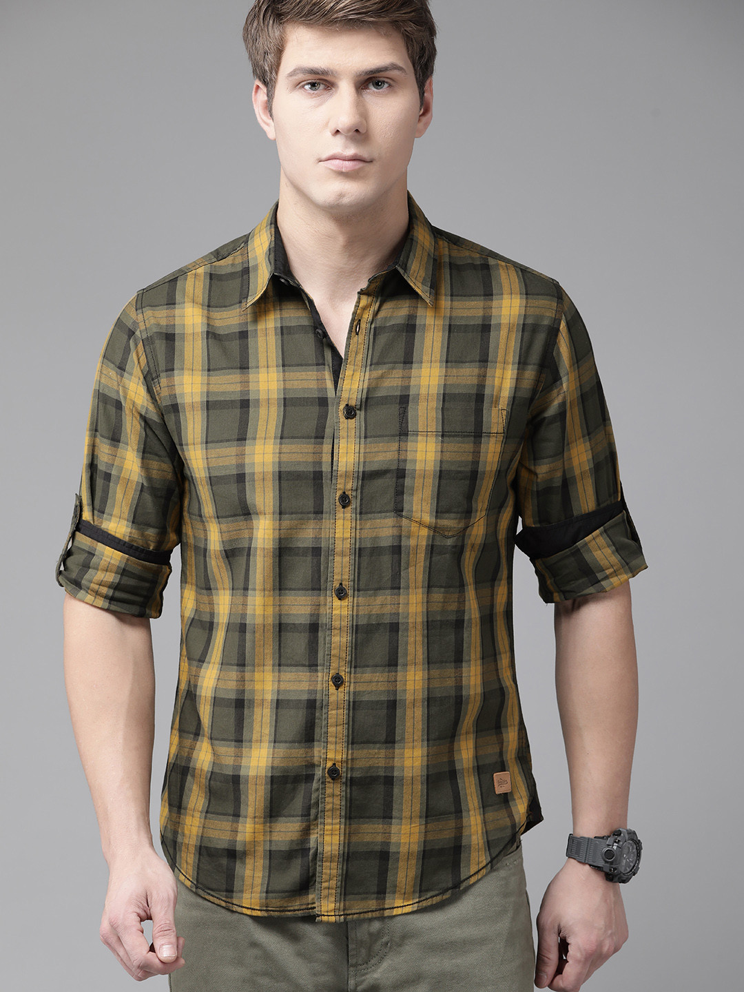 

Roadster Men Olive Green Tartan Checks Casual Shirt