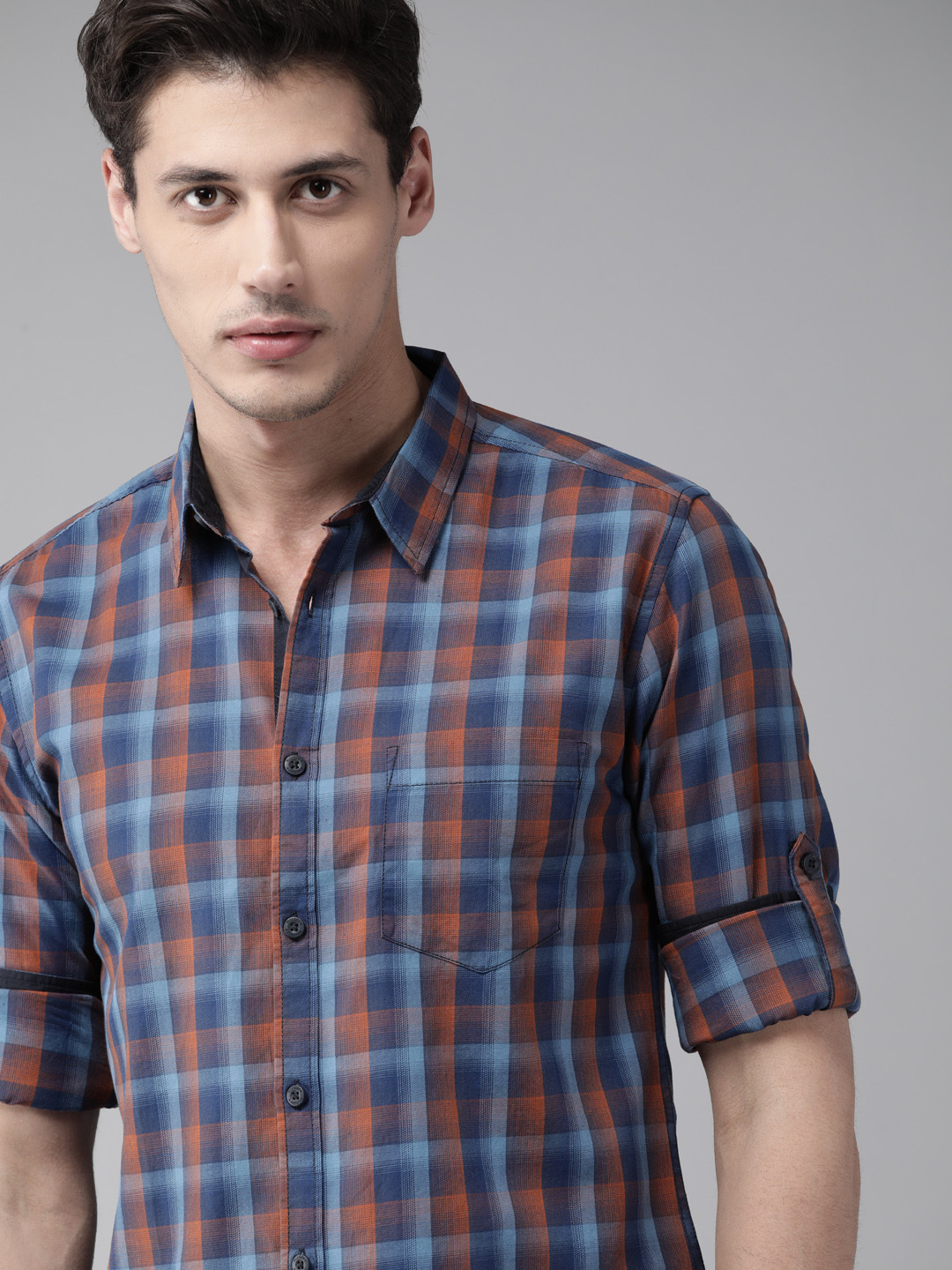 

Roadster Men Blue & Orange Checked Pure Cotton Casual Shirt