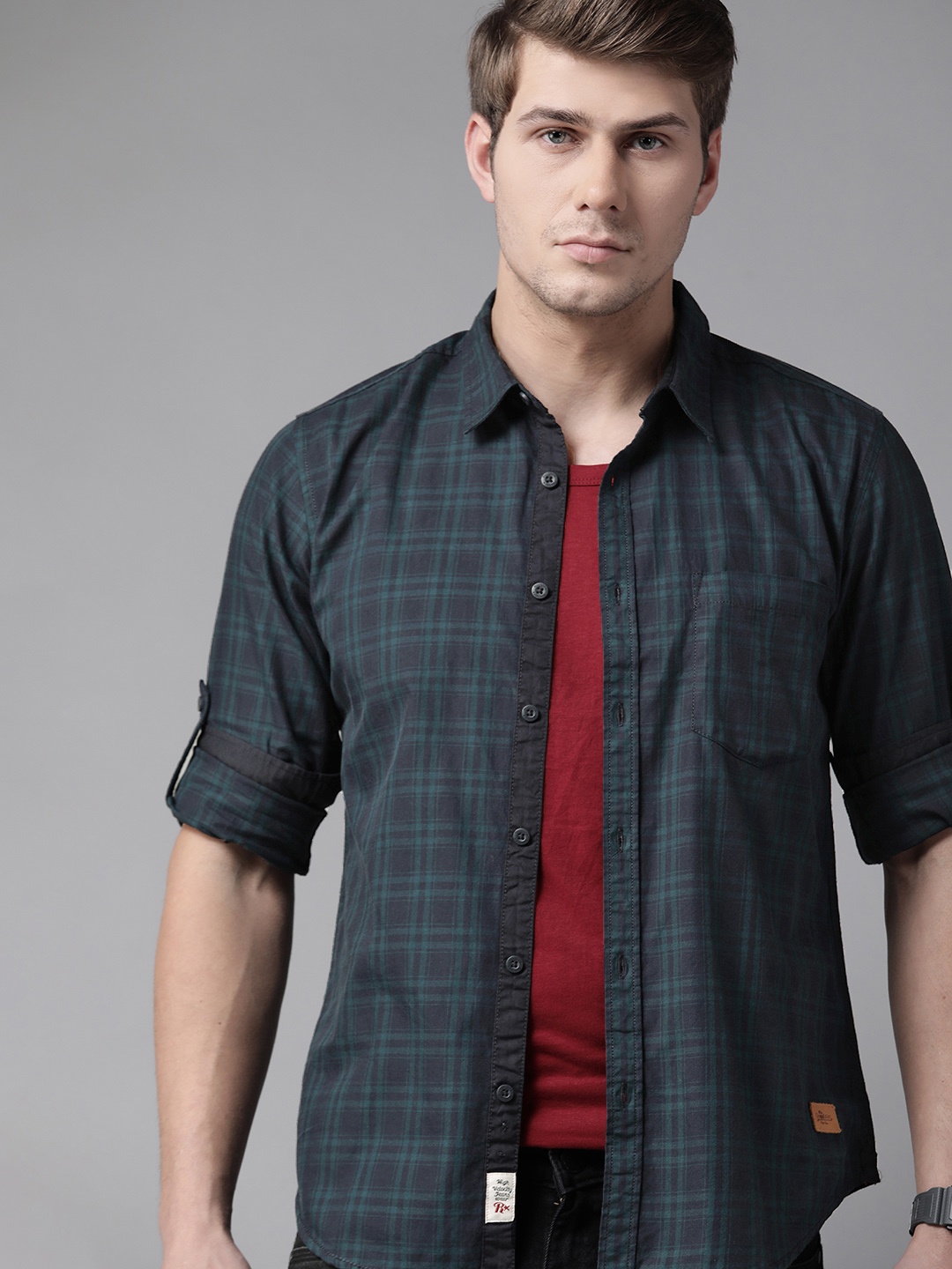 

Roadster Men Green & Navy Blue Pure Cotton Tartan Checks Checked Casual Shirt