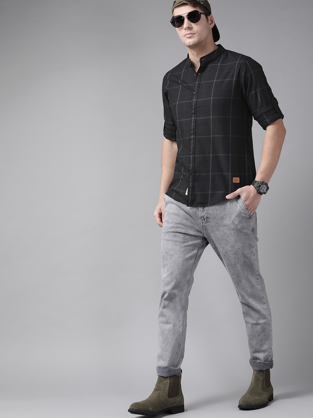 

Roadster Men Black Checked Pure Cotton Casual Shirt