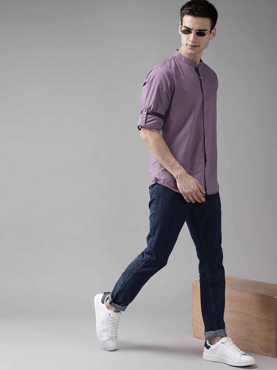 

Roadster Men Purple Pure Cotton Solid Opaque Casual Shirt