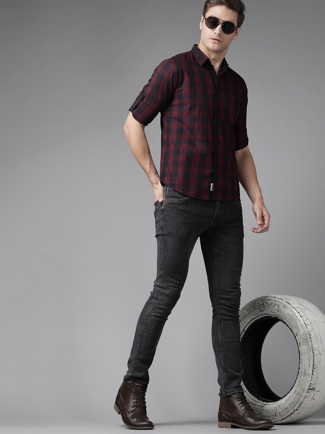 

Roadster Men Red & Navy Blue Buffalo Checked Pure Cotton Casual Shirt