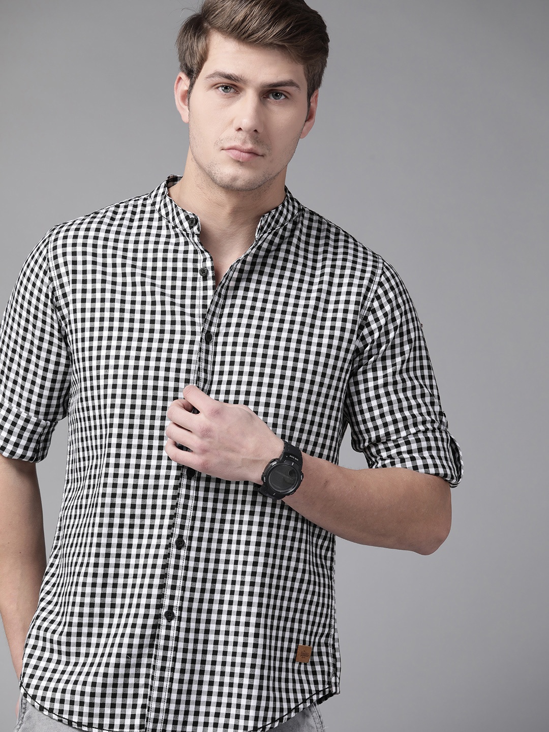 

Roadster Men Black & White Checked Pure Cotton Sustainable Casual Shirt